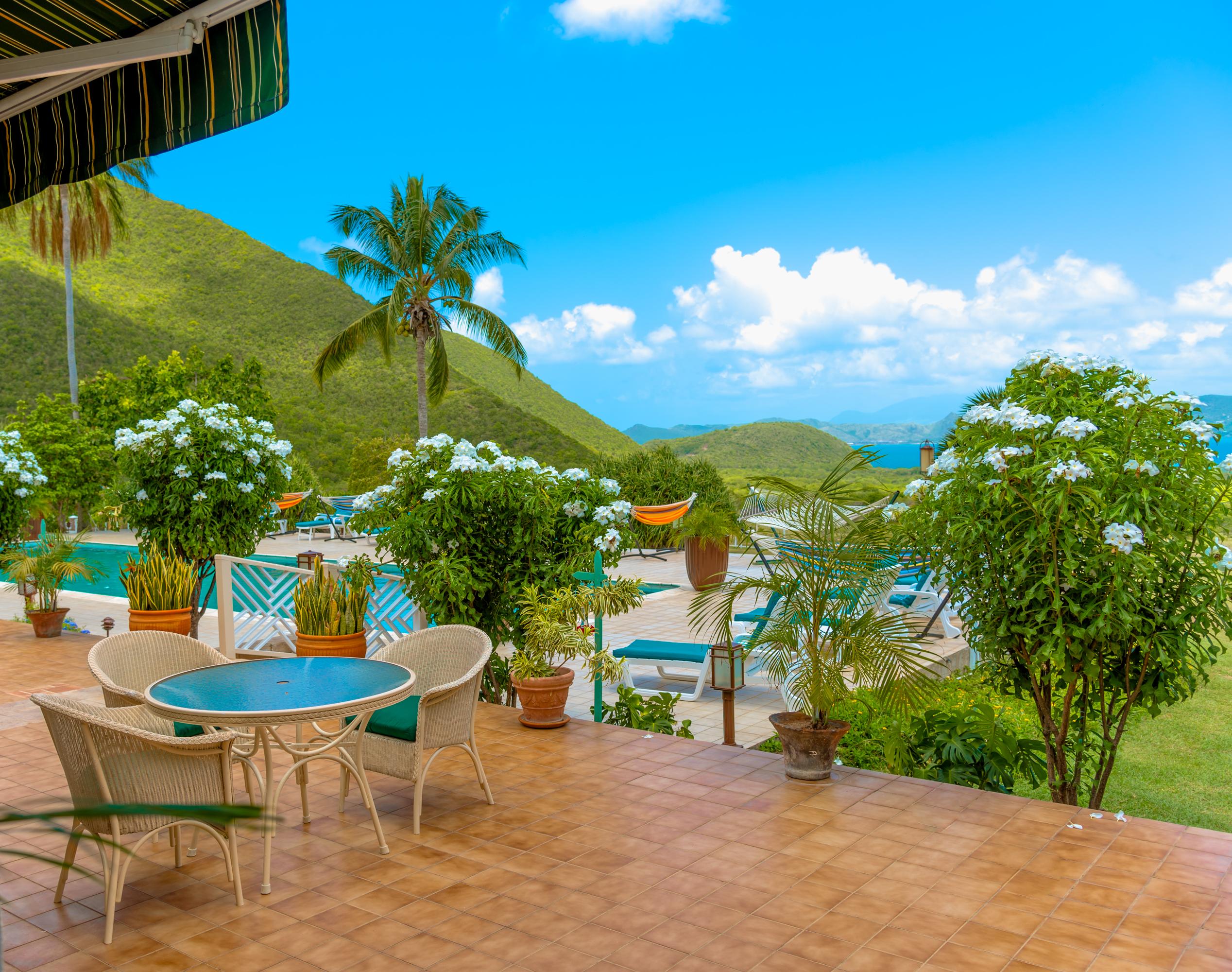 Vista Exterior Mount Nevis Hotel