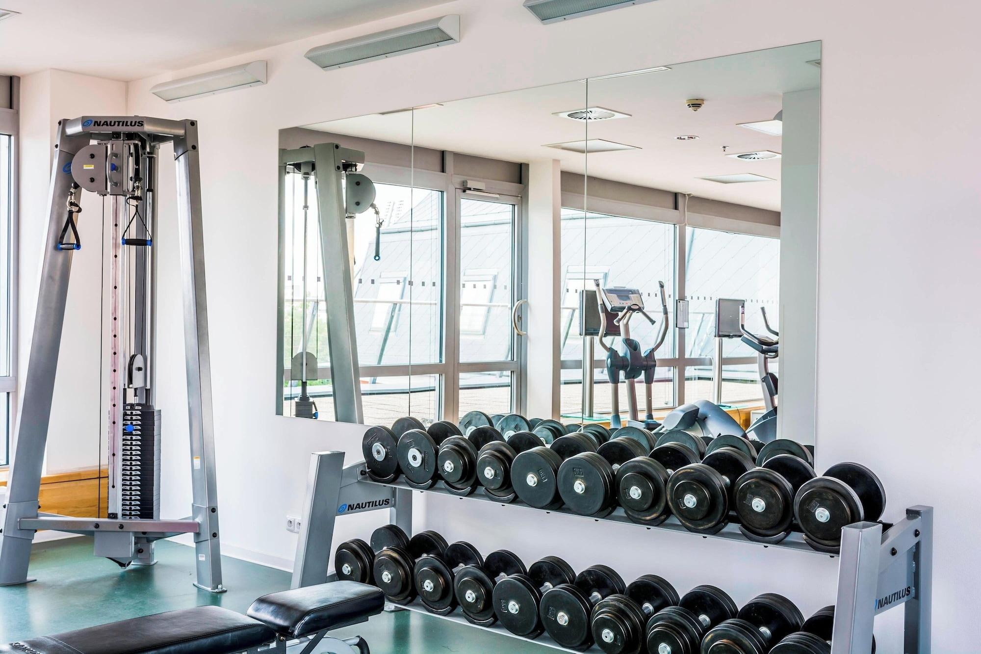 Gimnasio Courtyard By Marriott Pilsen