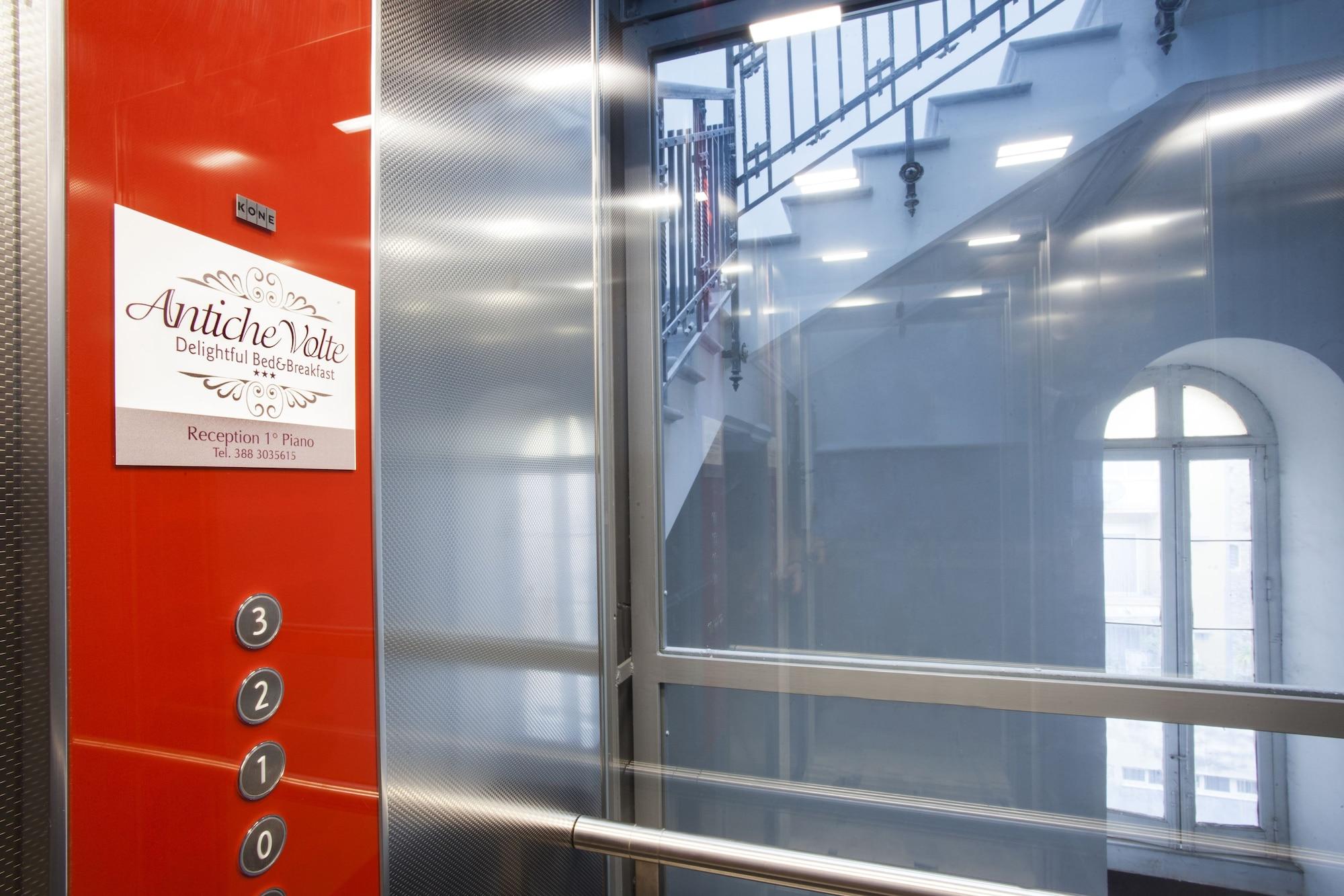 Vista Lobby Antiche Volte