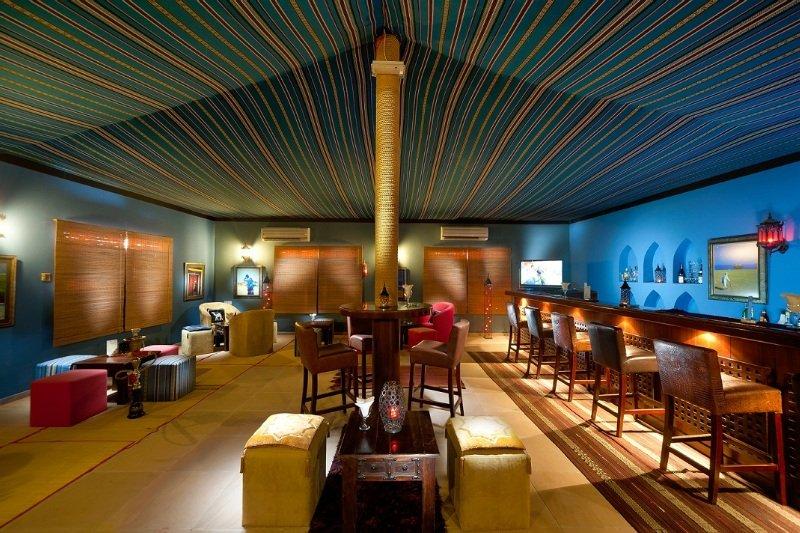 Bar/Salón Desert Nights Resort