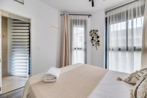 Alquiler Vacacional - Modern 2-bedroom duplex apartment near Historical center