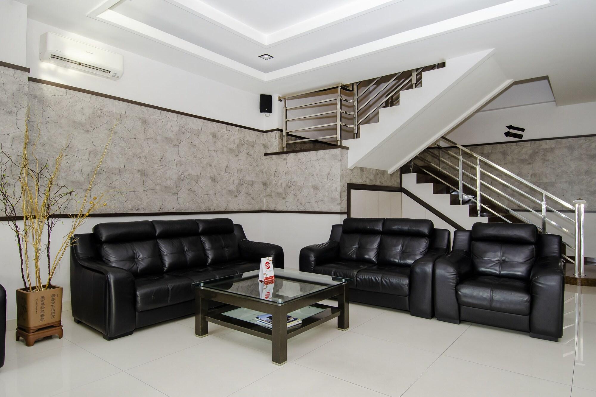 Vista Lobby Halim Hotel