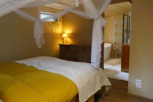 Alquiler Vacacional - The Sunbird Inn, with luxury bathroom in quiet resort with many amenities