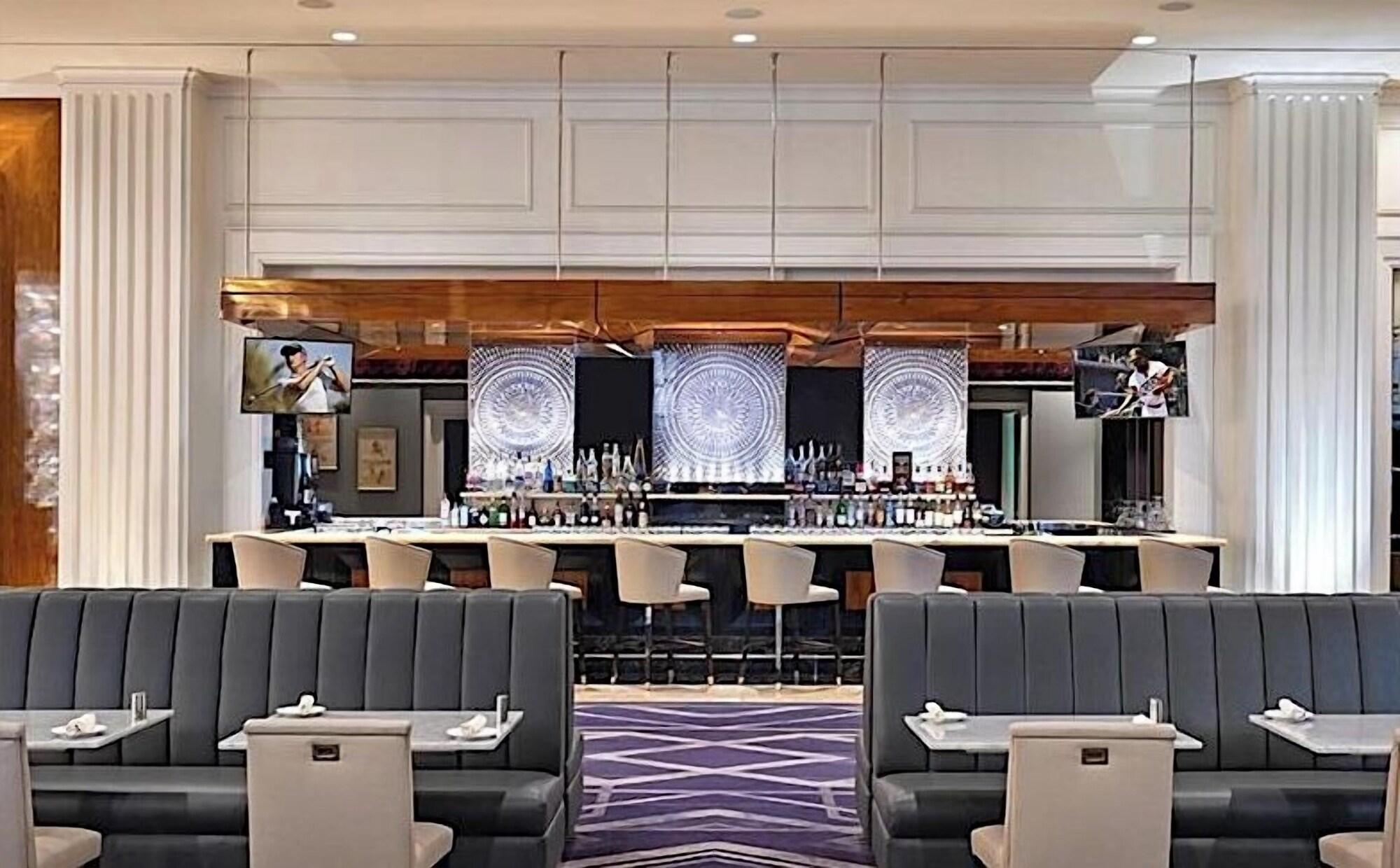 Restaurant Trump Condo Hotel in Vegas