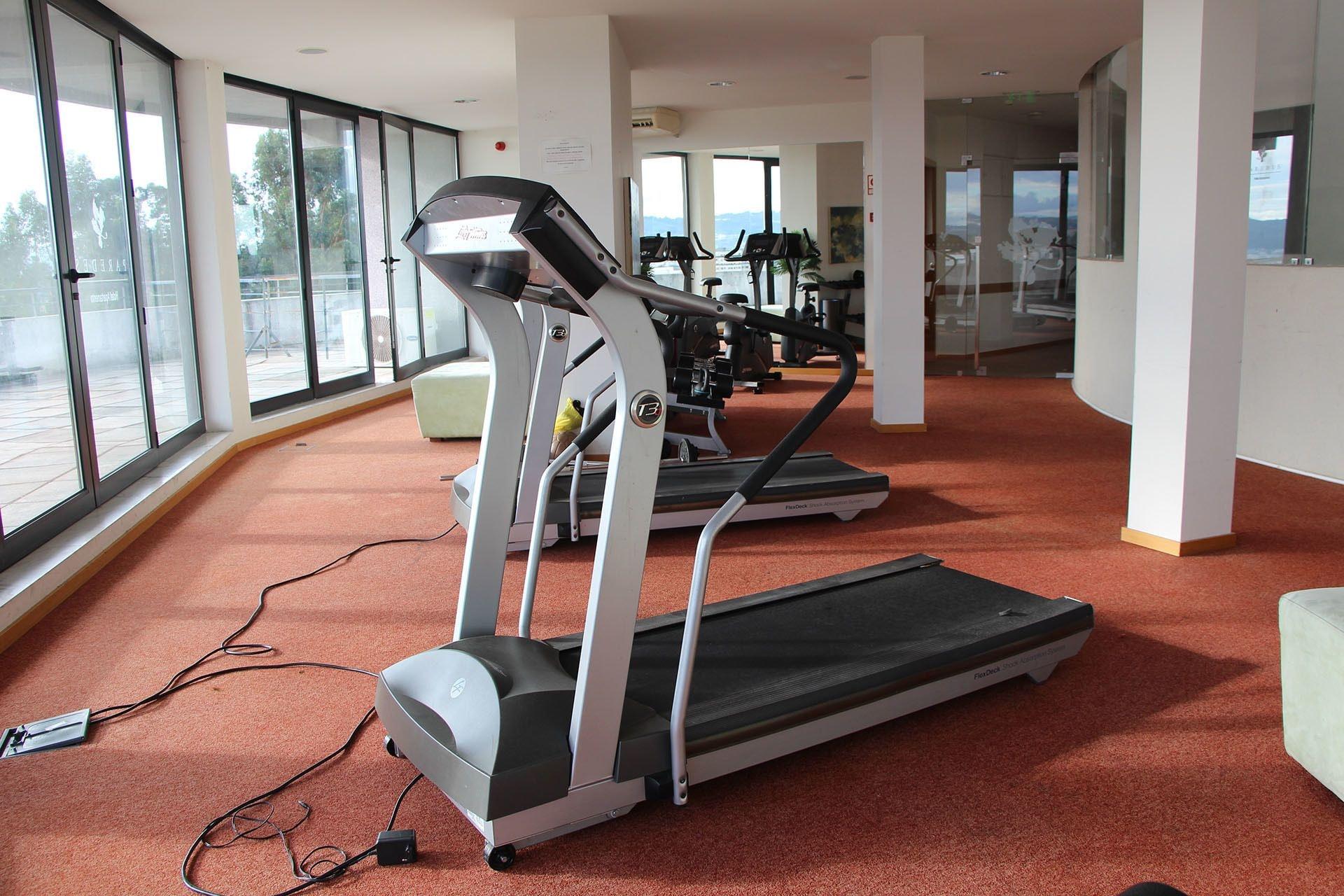 Gimnasio Paredes Hotel Apartamento