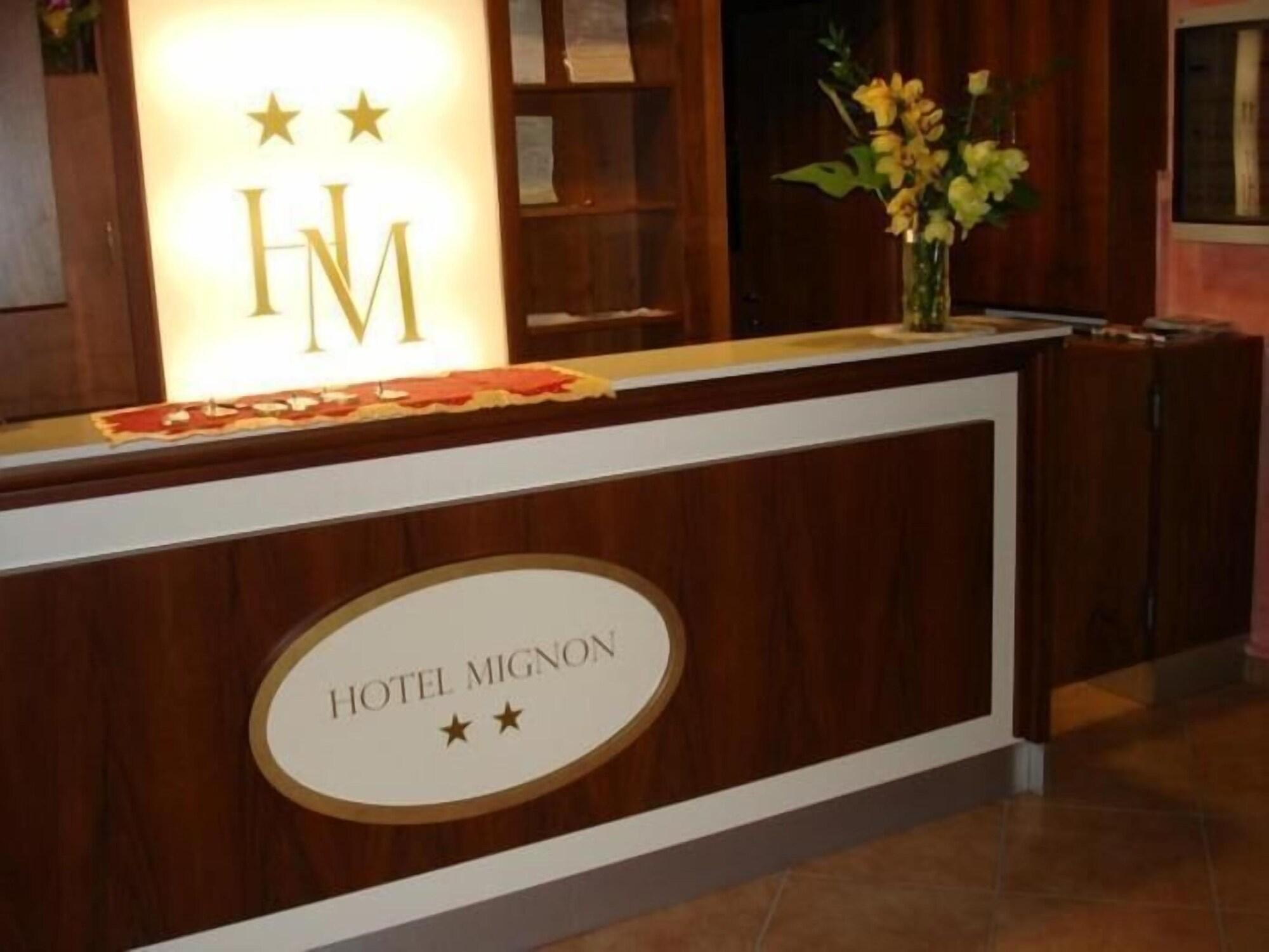 Vista Lobby Hotel Mignon