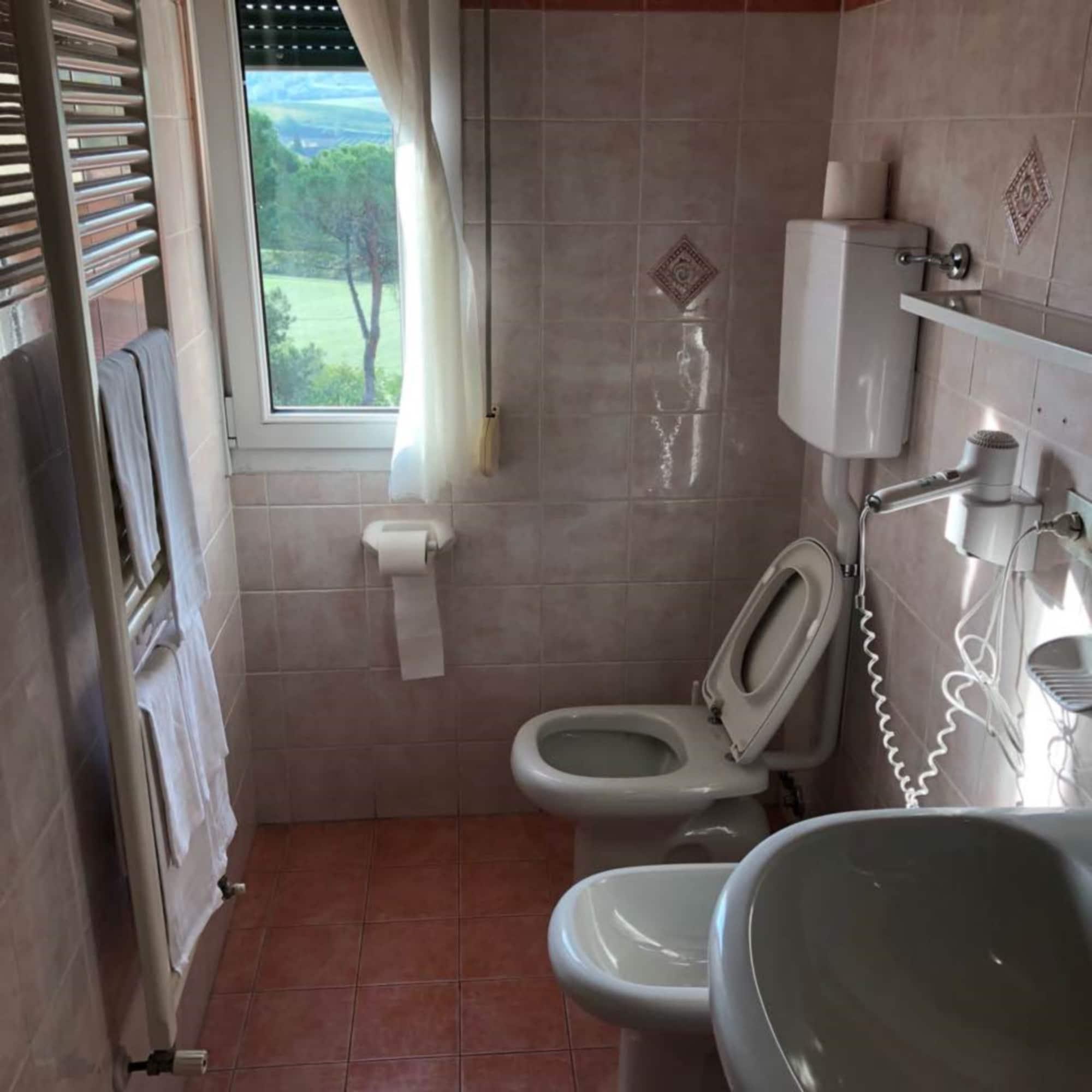 Equipamiento de Habitación Serena