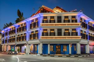 Alojamiento - The Club Hotel