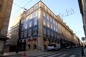 Alojamiento - The 8 Downtown Suites