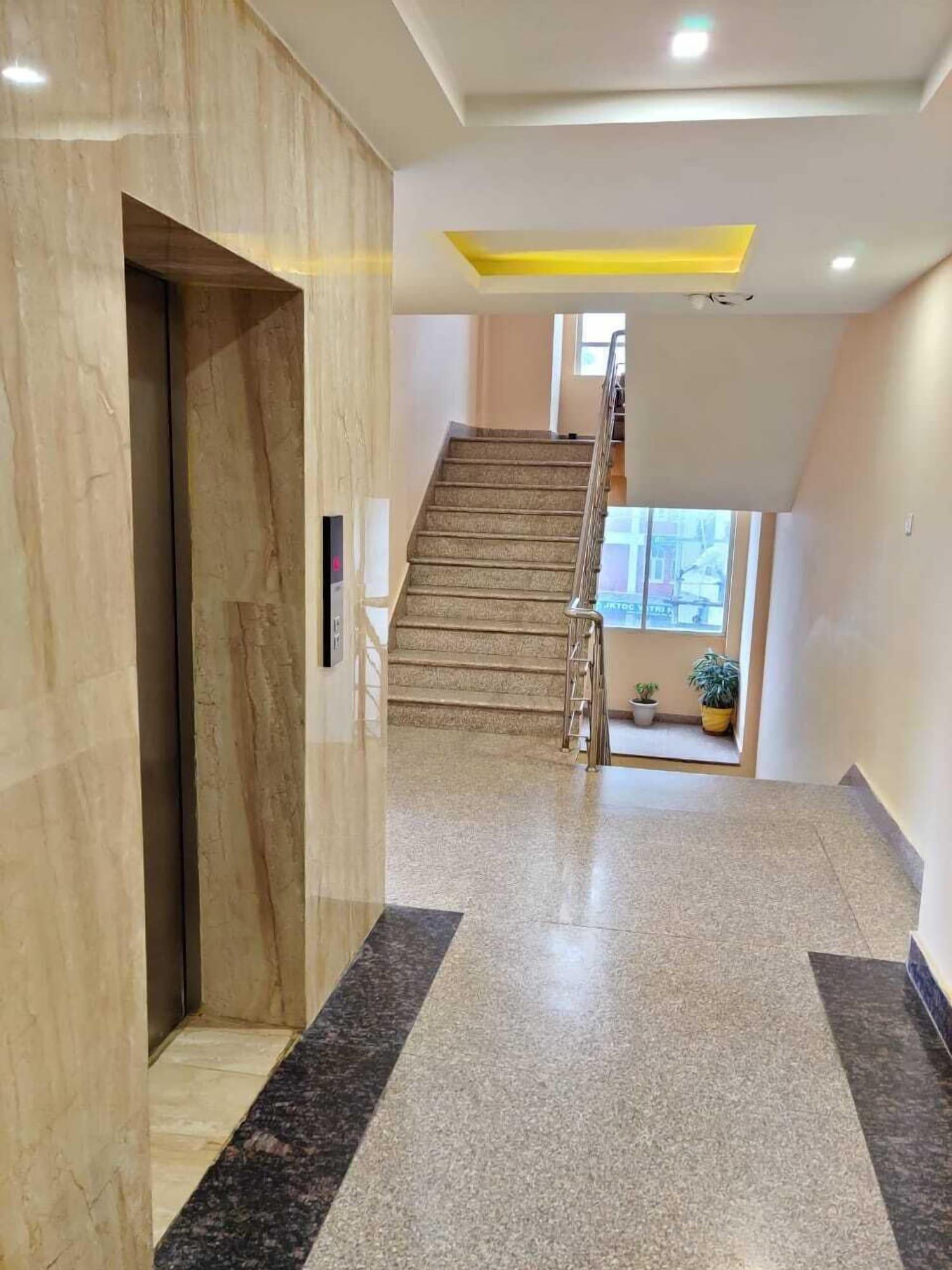 Vista Exterior Hotel Anurag