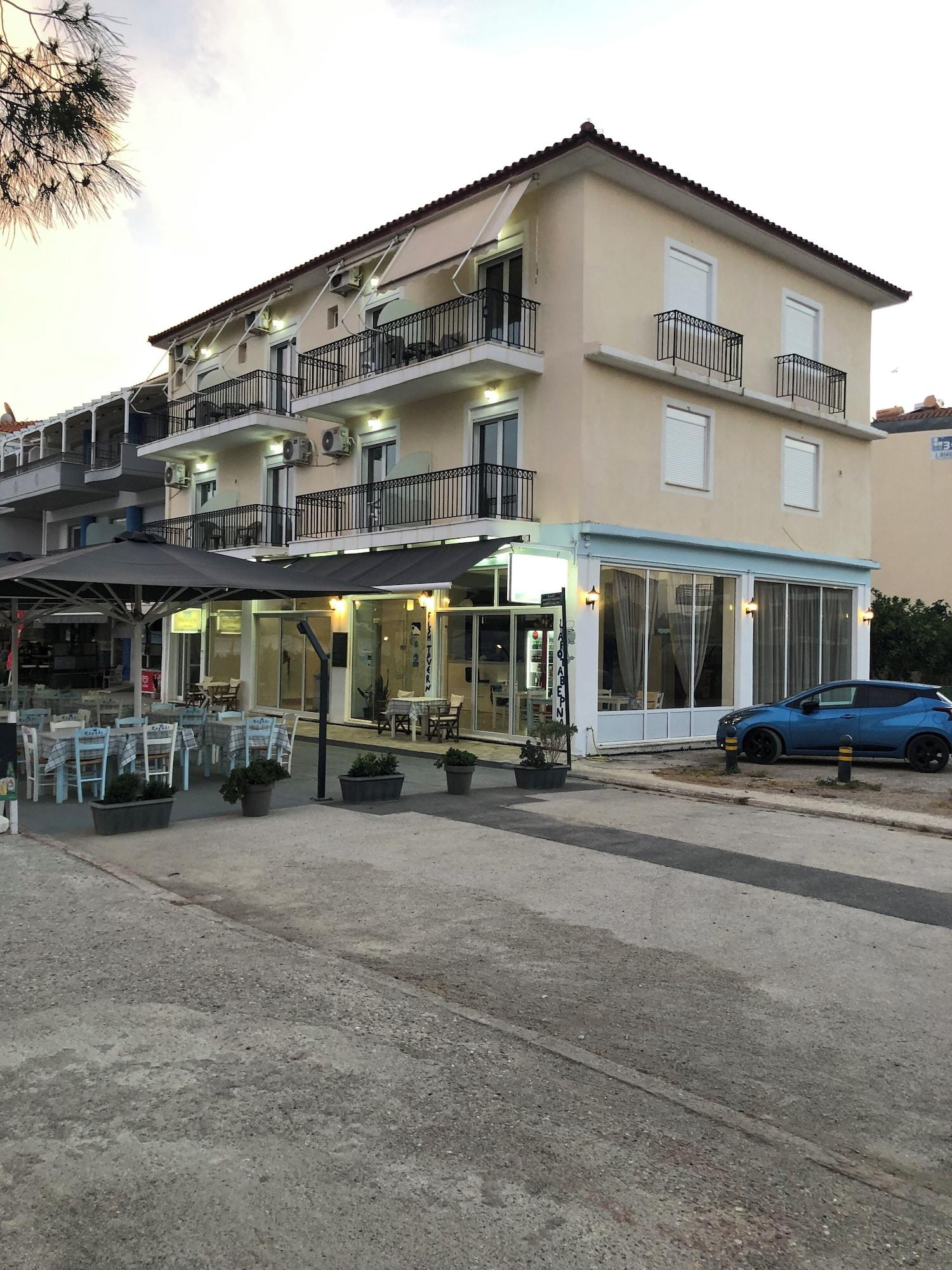 Vista Exterior DIMITRA ROOMS