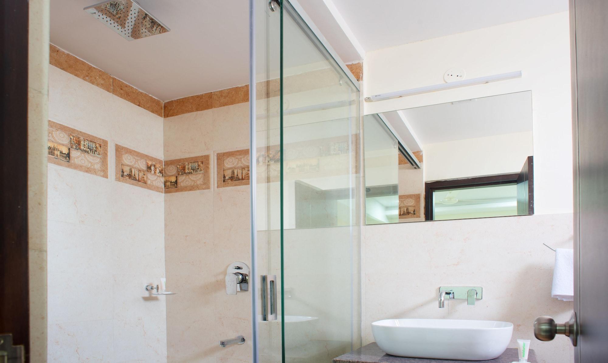 Equipamiento de Habitación Treebo Celeste