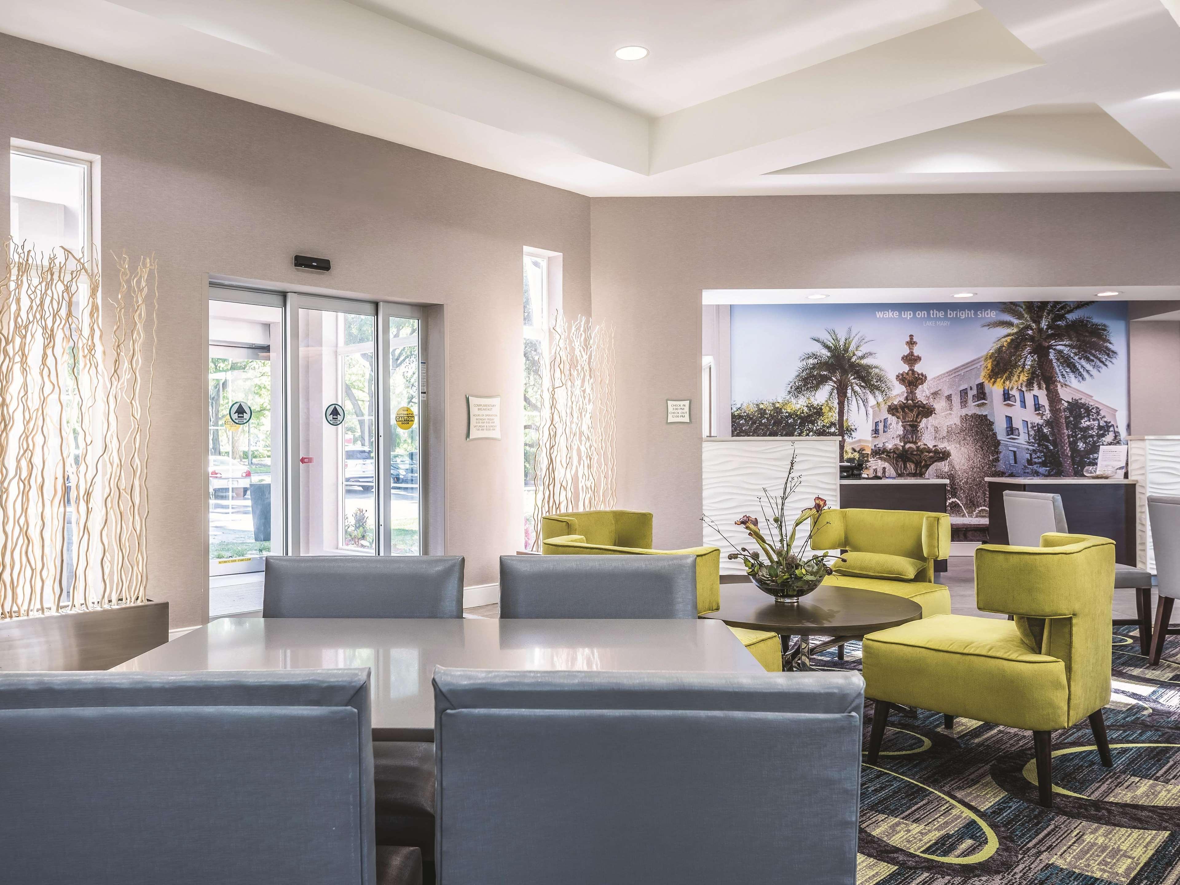 Restaurant La Quinta Inn & Suites Orlando Lake Mary