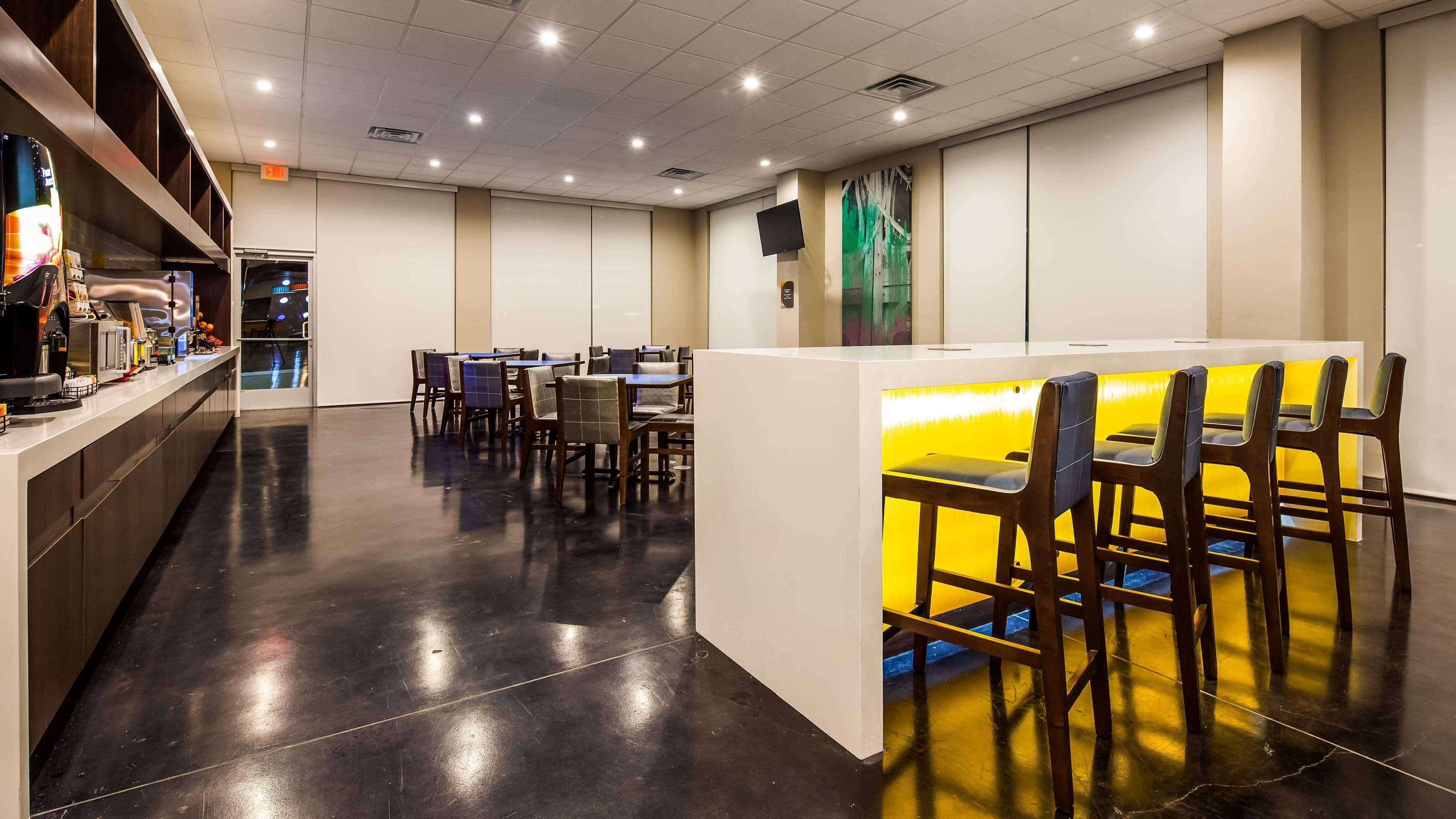 Restaurant GLō Best Western Dallas South DeSoto