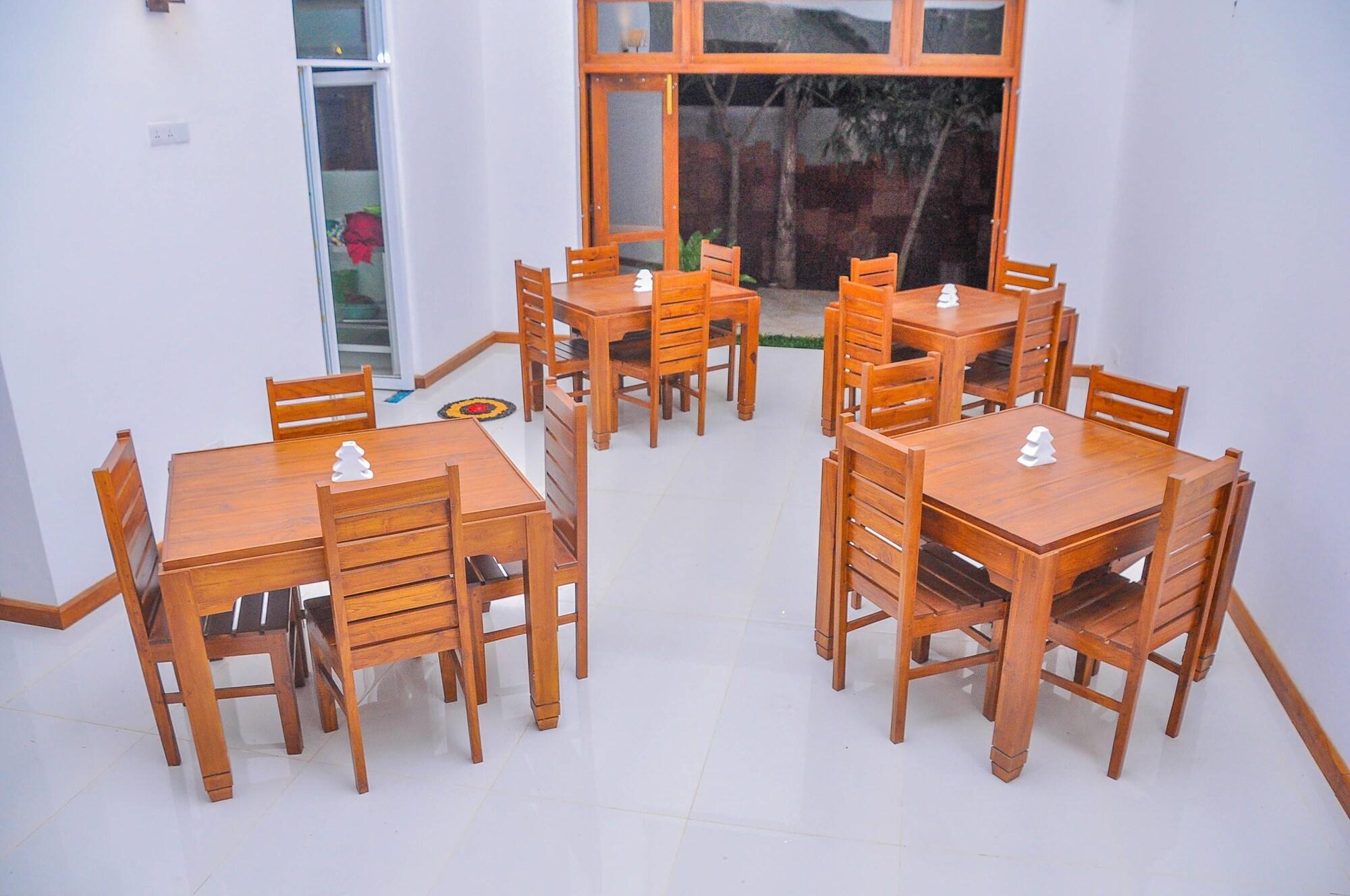 Restaurant Amuththa Resort