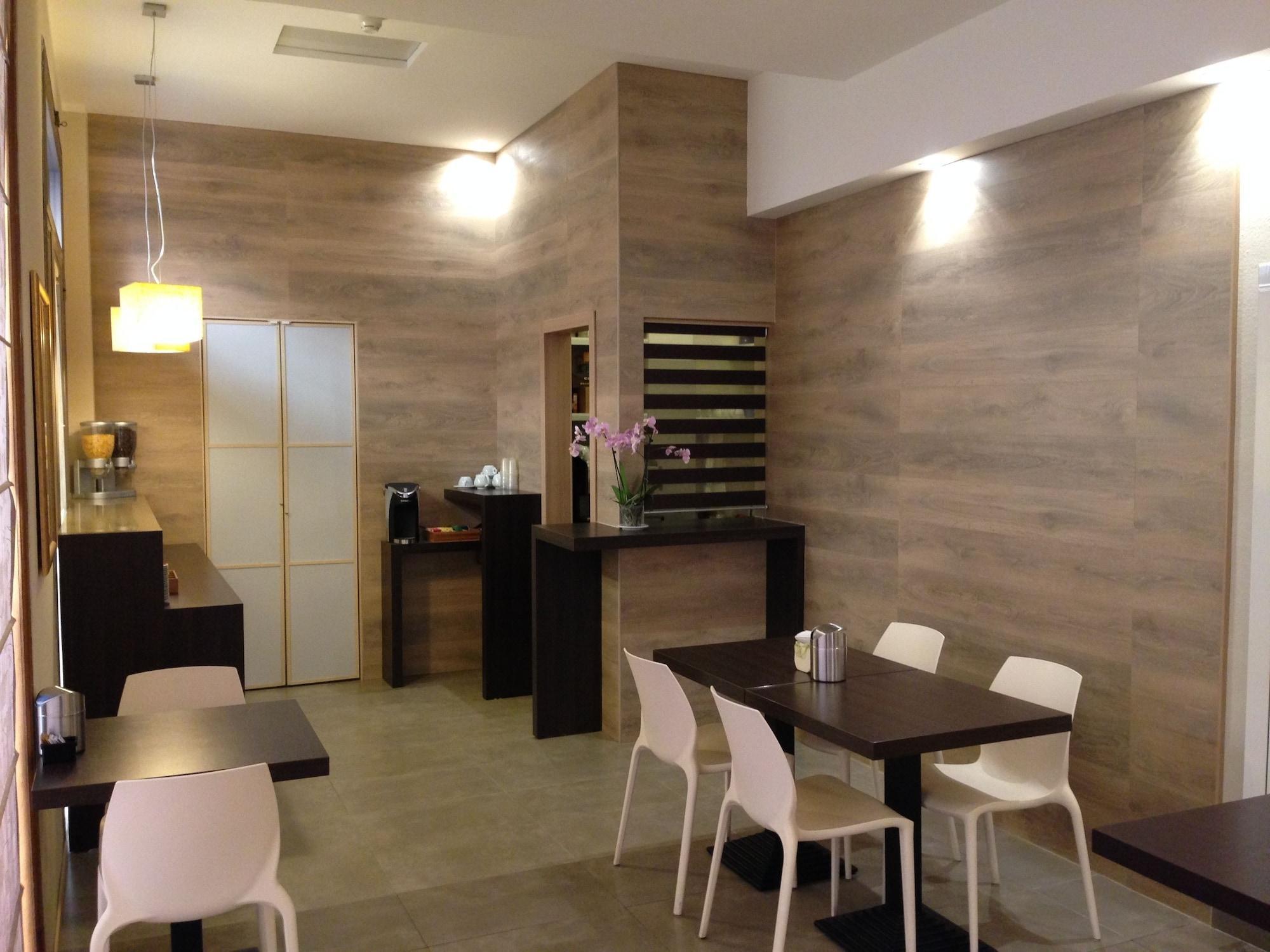 Bar/Salón Hotel Europa