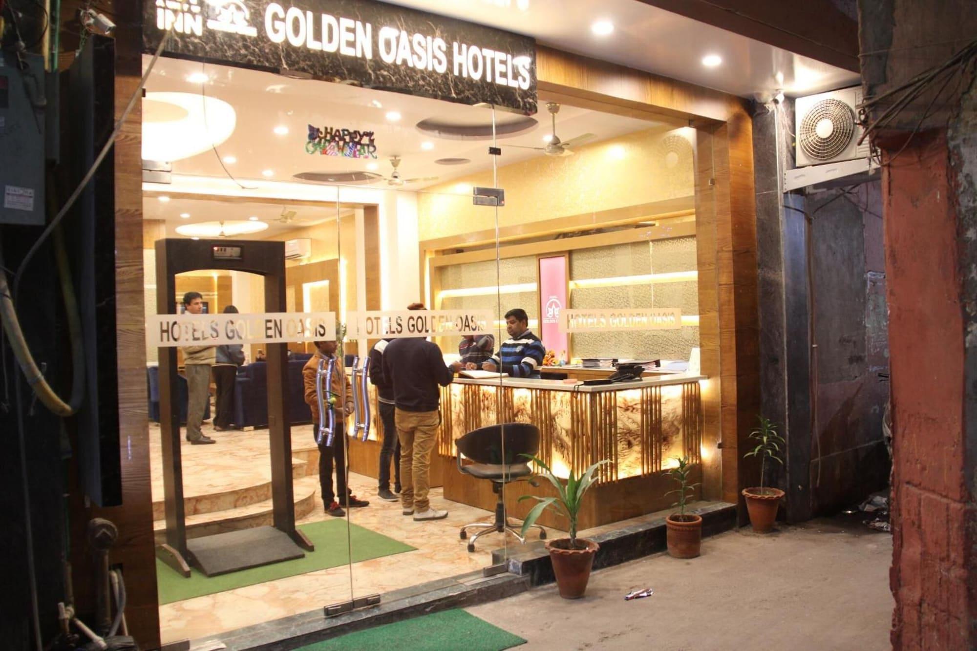 Restaurant Hotel Golden Oasis Delhi