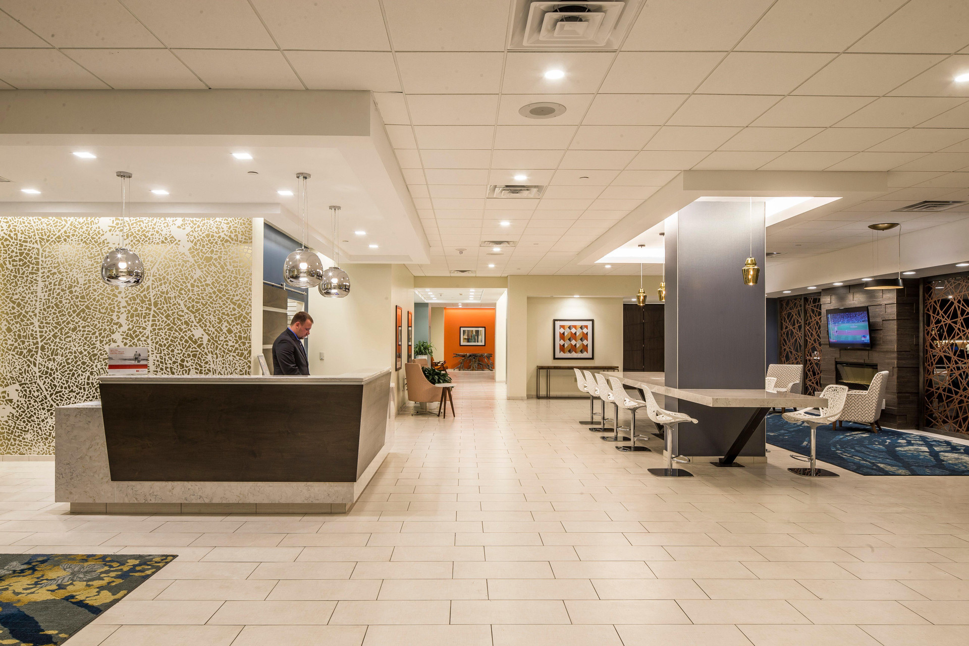 Vista Exterior Crowne Plaza Suites Pittsburgh South by IHG