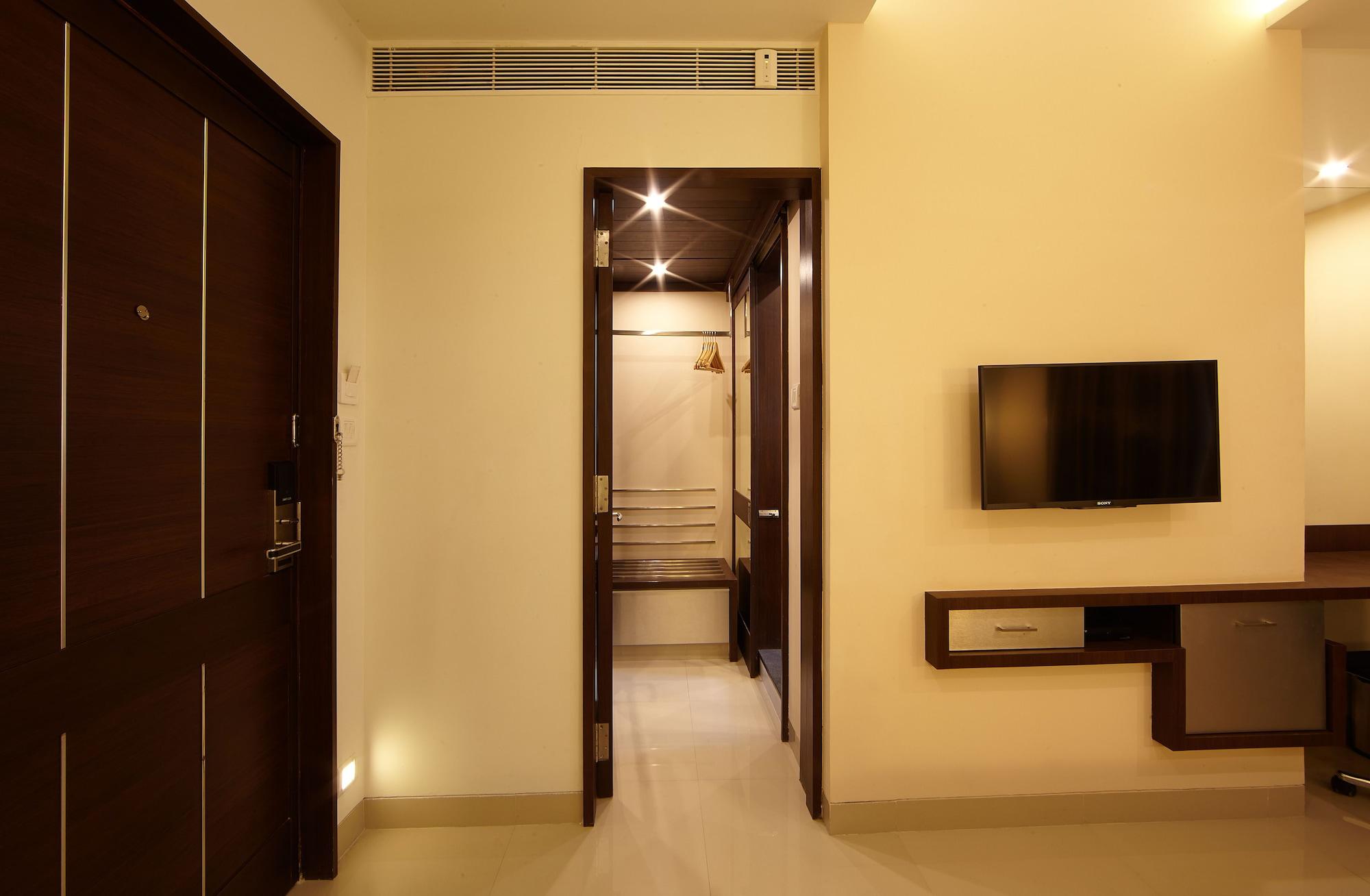Set de Habitación Saravana's Golden Fruits Business Suites