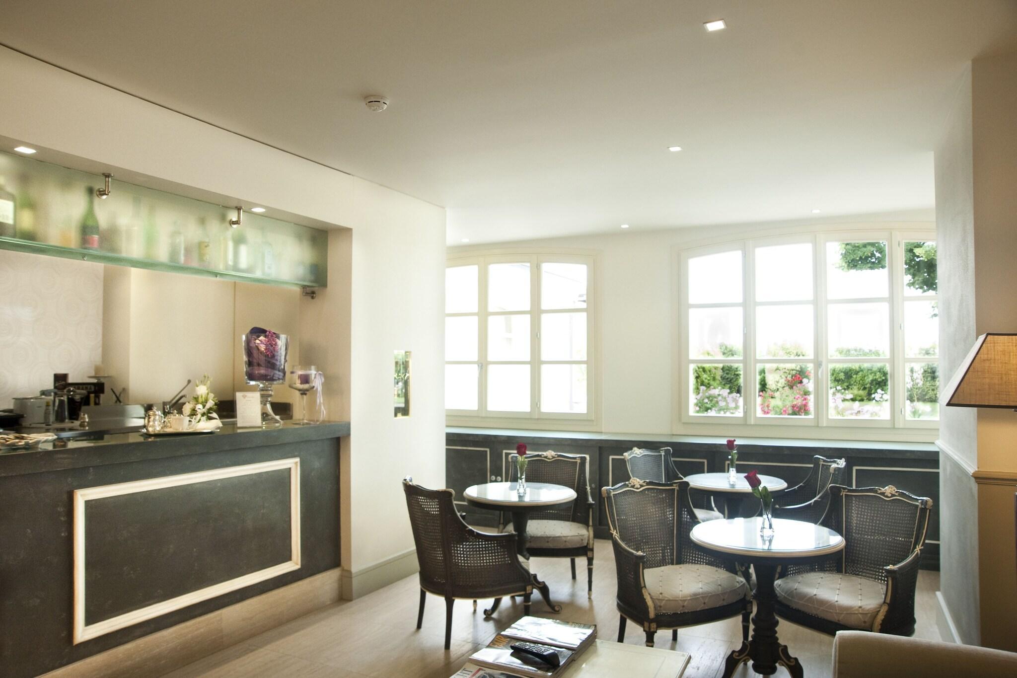 Bar/Salón Relais Villa Valfiore
