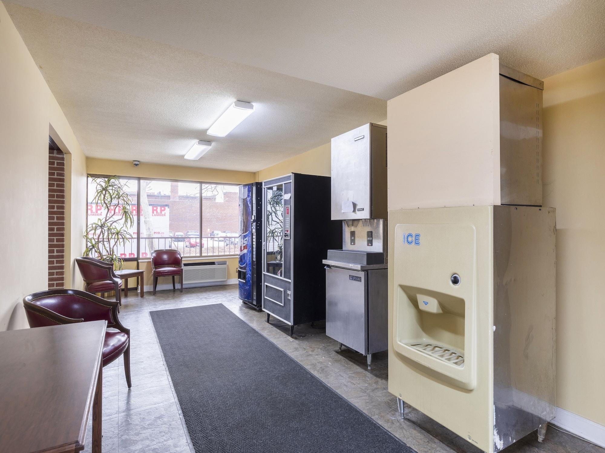 Vista Lobby Mansion View Inn and Suite