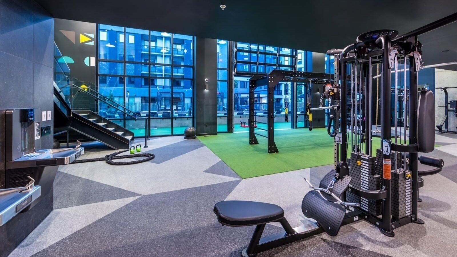 Gimnasio Landing at RED