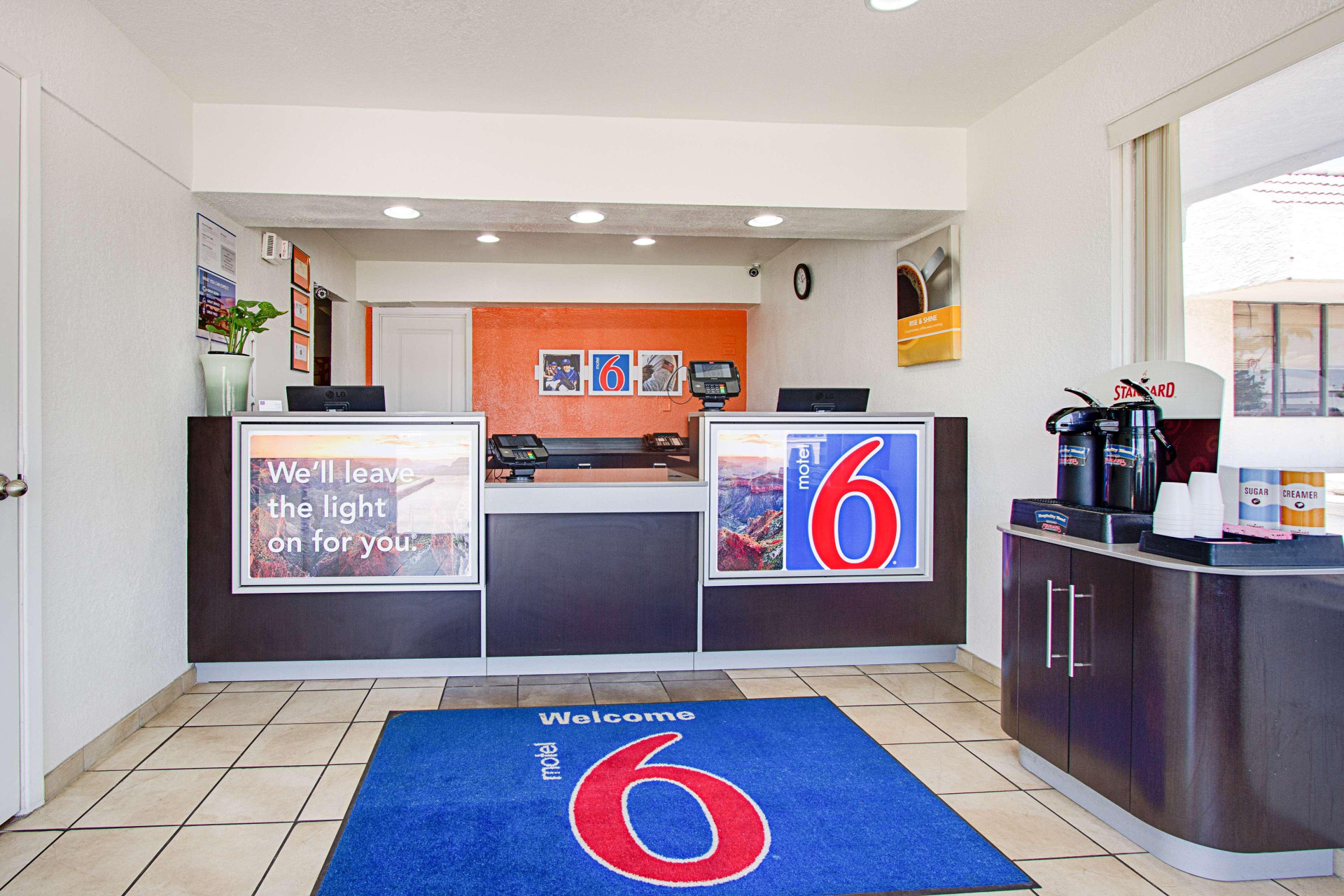 Vista Lobby Motel 6 Tempe, AZ - Scottsdale South