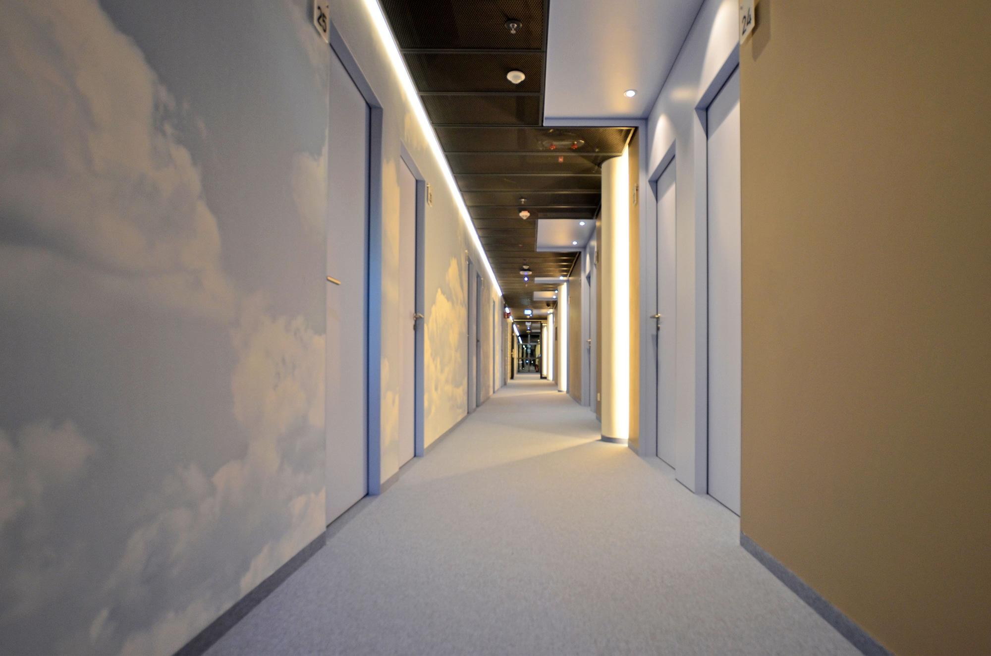 Varios MY CLOUD Transit Hotel (Guests with international flights only)