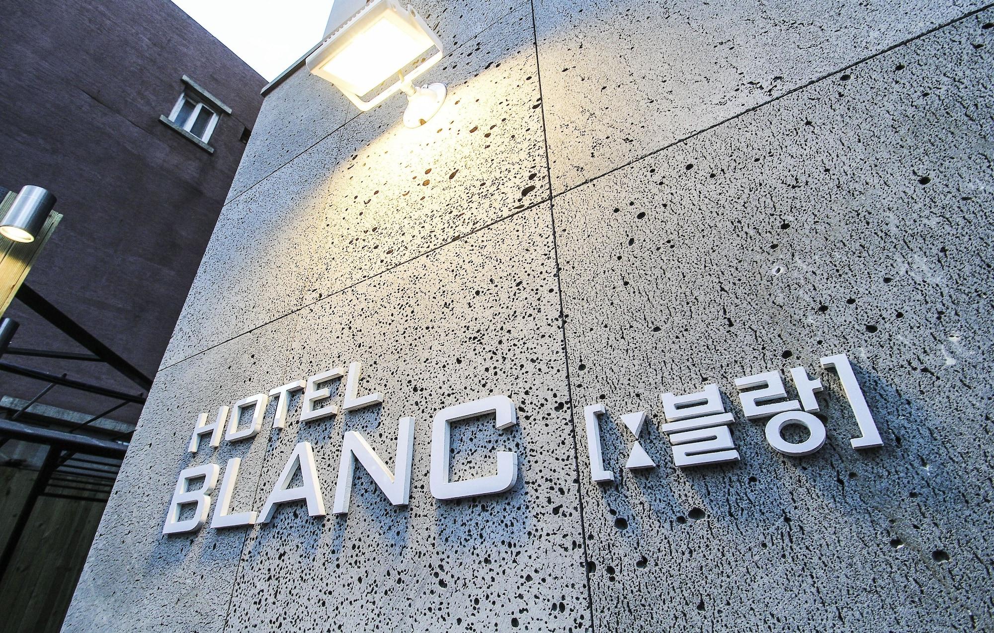 Vista Exterior Blanc Hotel Gangnam