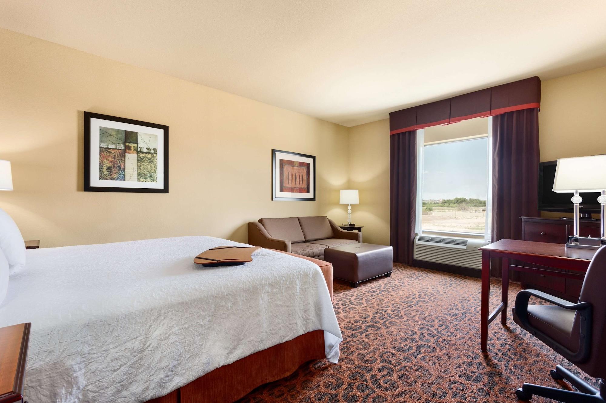Habitación Hampton Inn & Suites Mission