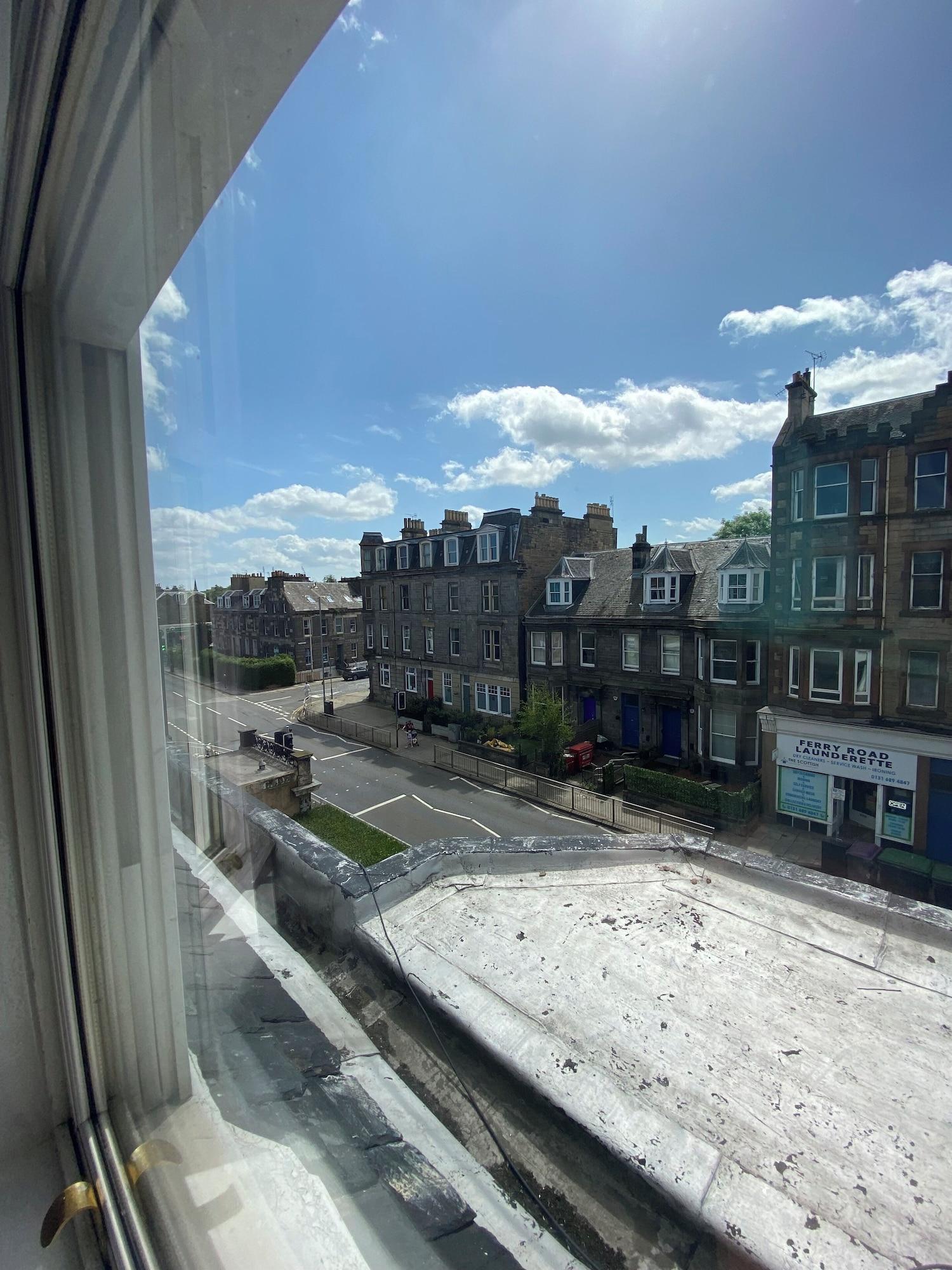 Equipamiento de Habitación 4 Friends House