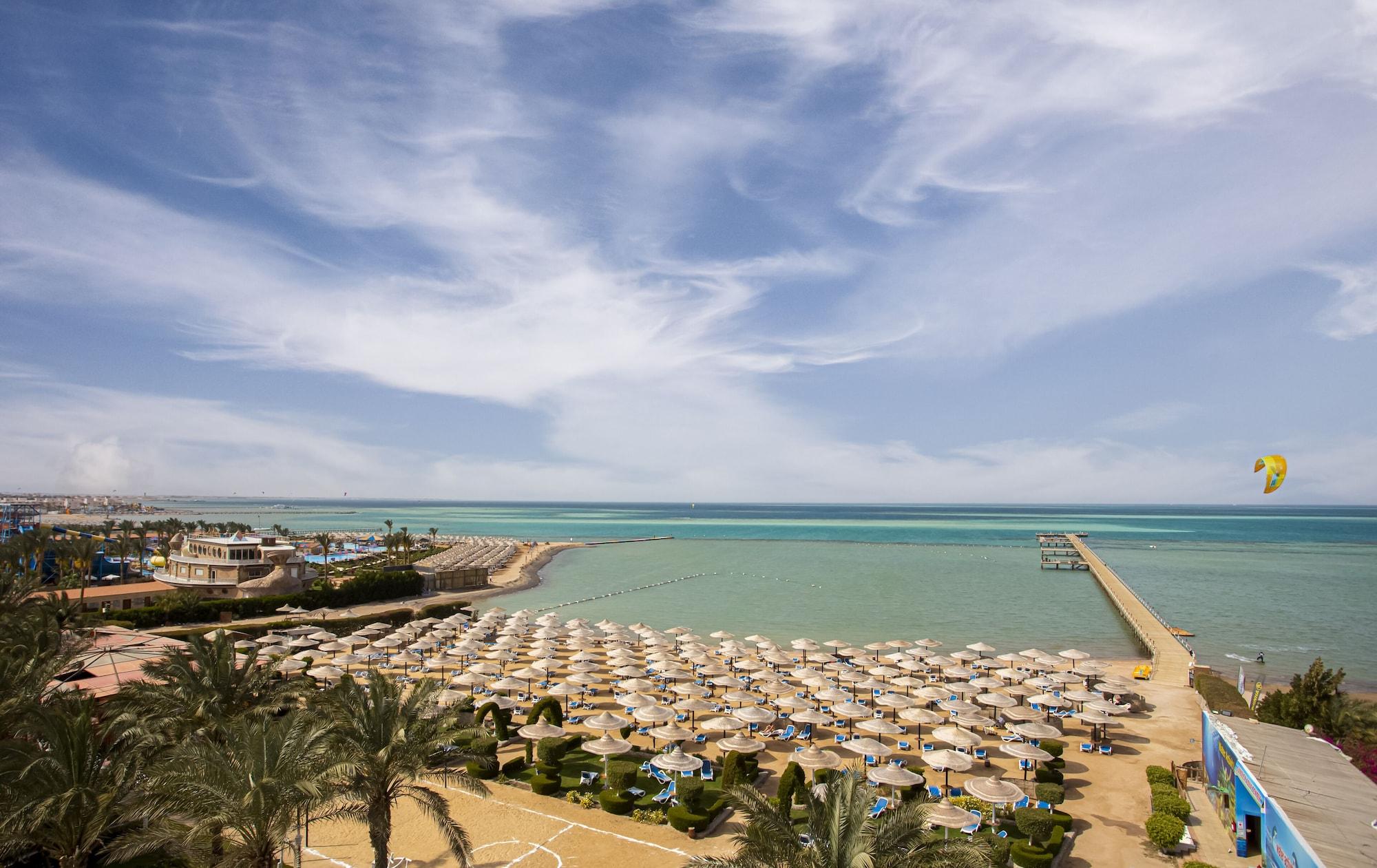 Playa AMC Royal Hotel & Spa