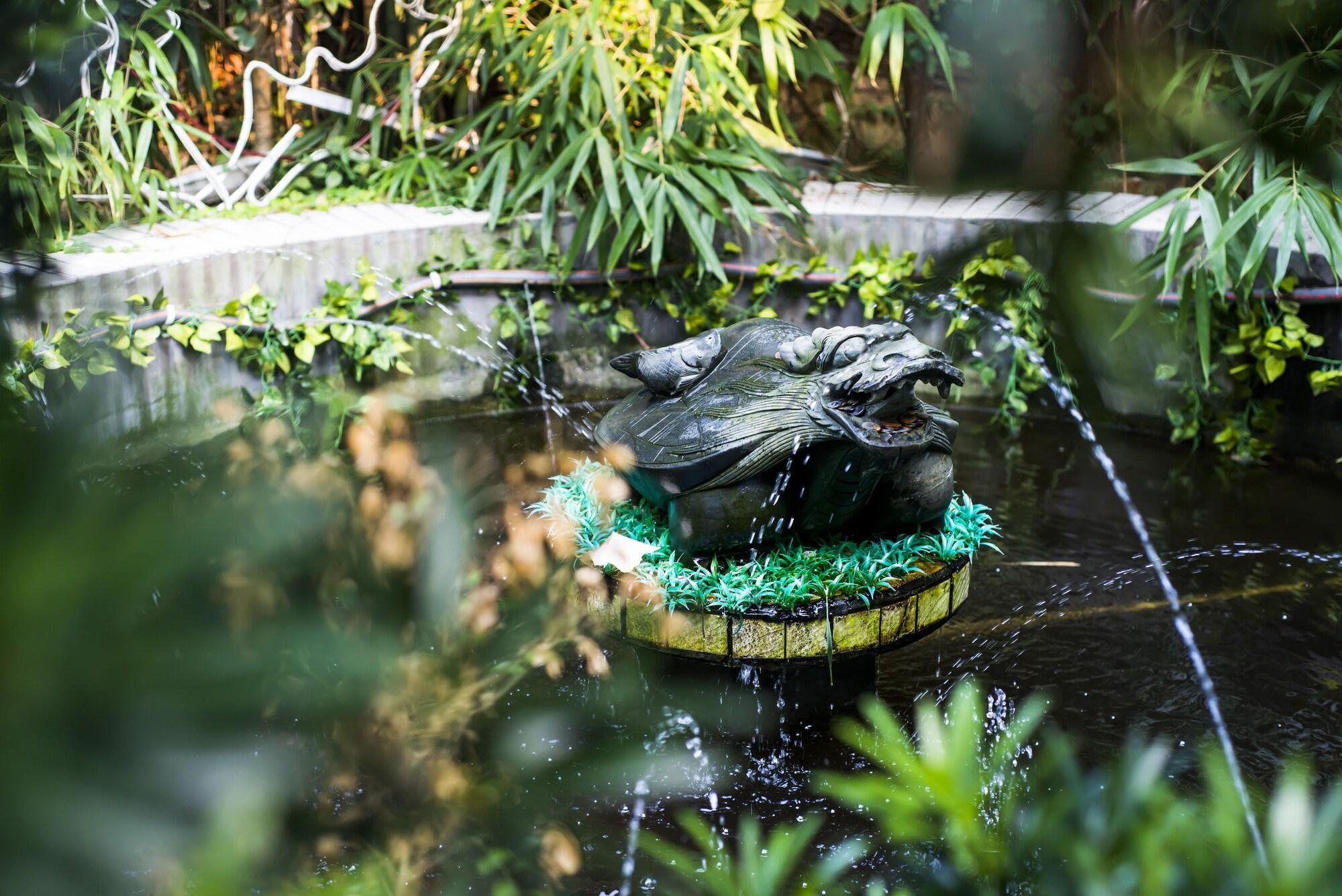 Vista Exterior MG Hotel - St. Michael's Cathedral, Qingdao