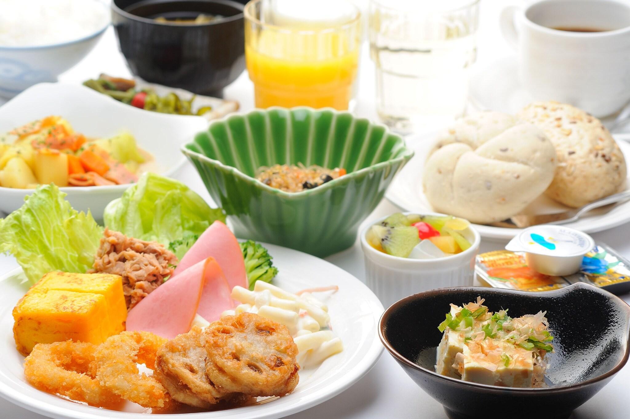 Restaurant Hotel Route Inn Naha Tomariko