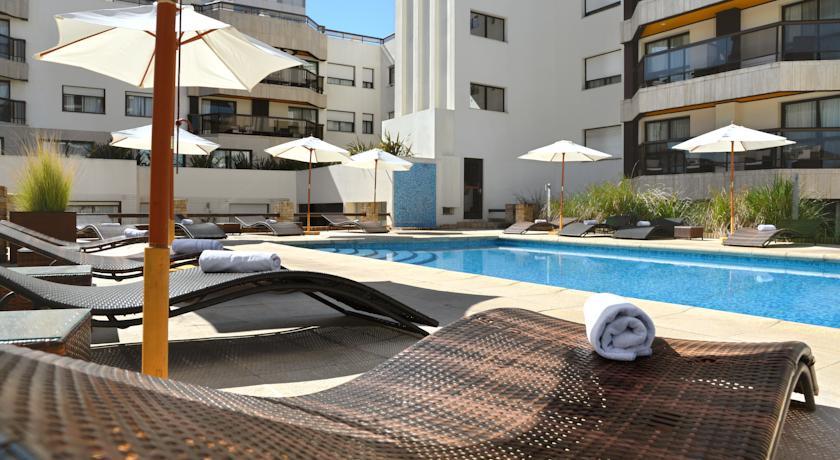 Vista Piscina Golden Beach Resort and Spa