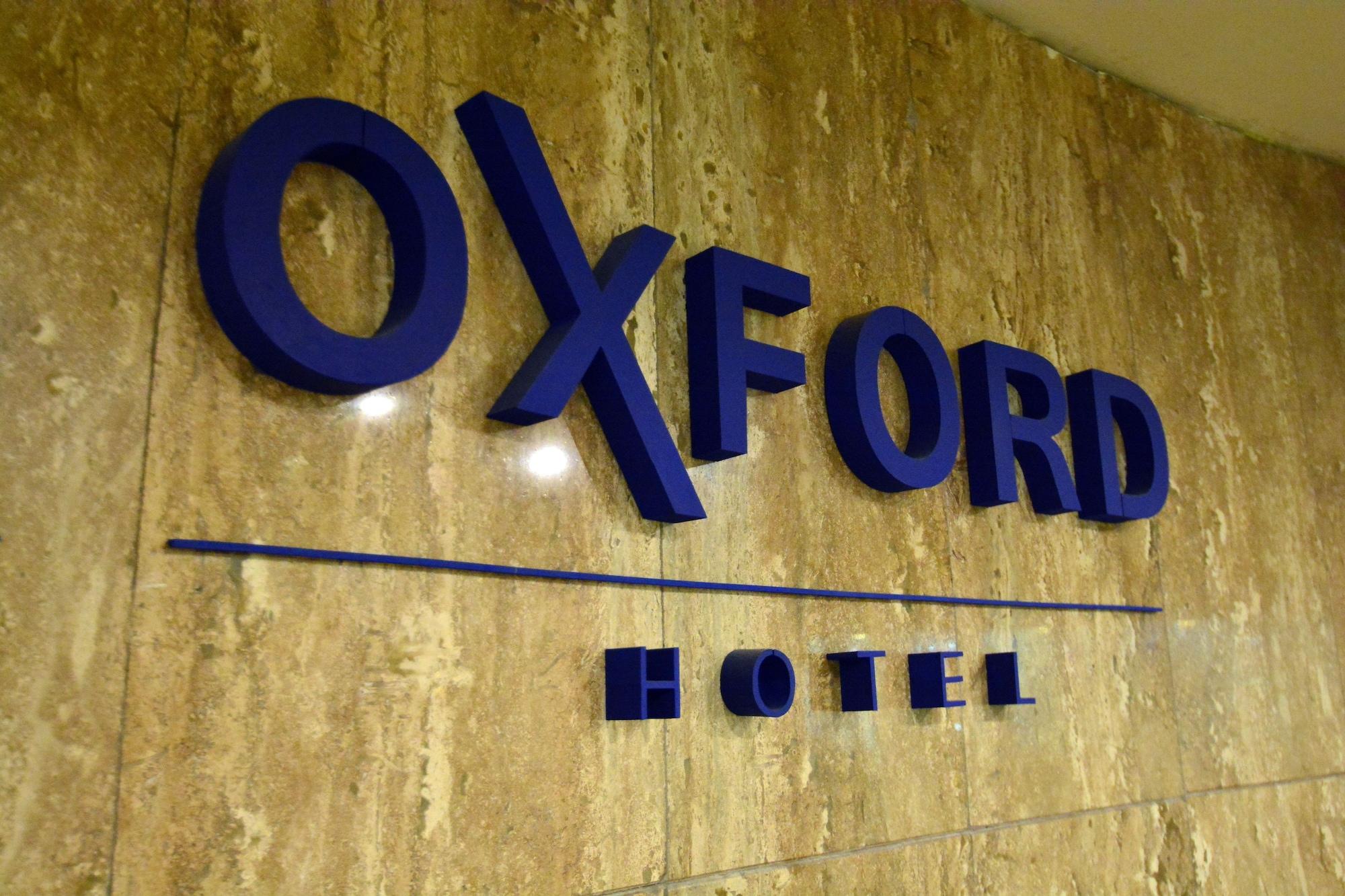 Vista Exterior Oxford Hotel