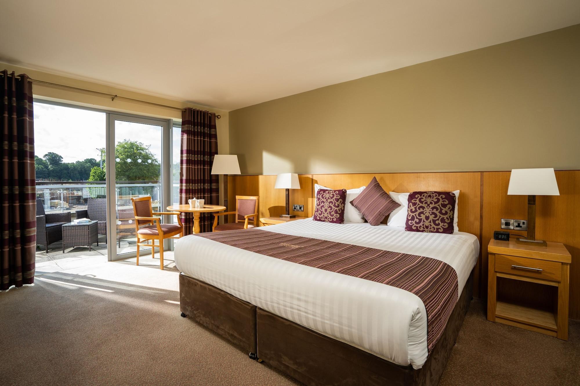 Varios Belmore Court & Motel