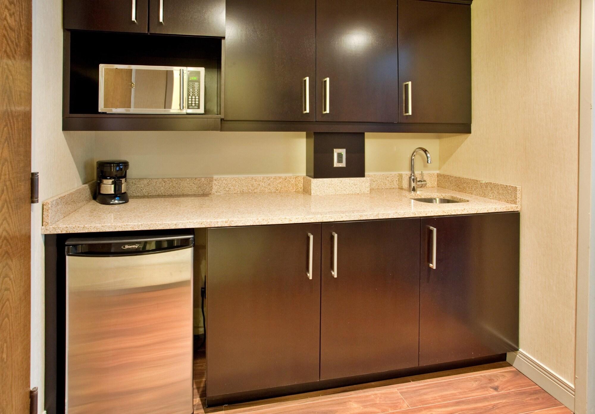 Equipamiento de Habitación Hôtel Chateauneuf Gatineau—Ottawa