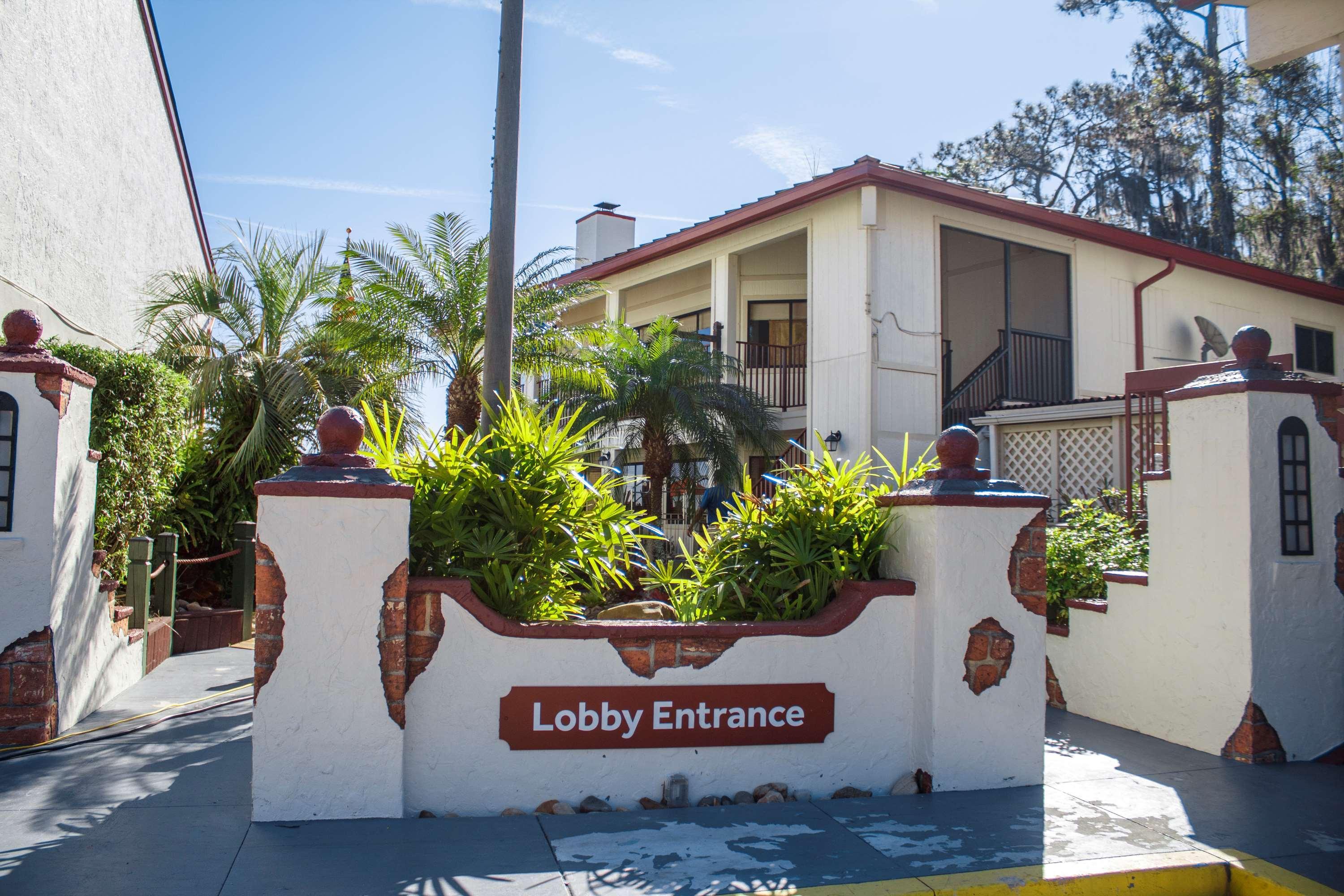 Vista Exterior Bryan’s Spanish Cove