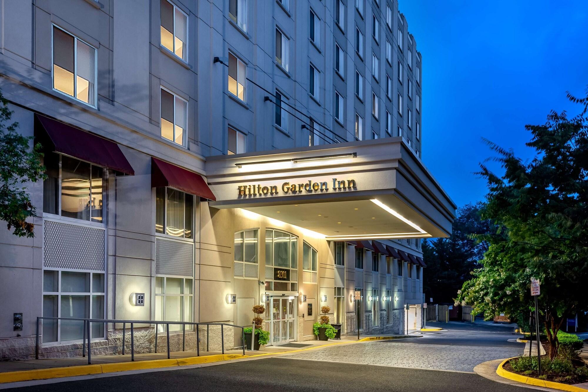Vista Exterior Hilton Garden Inn Tysons Corner