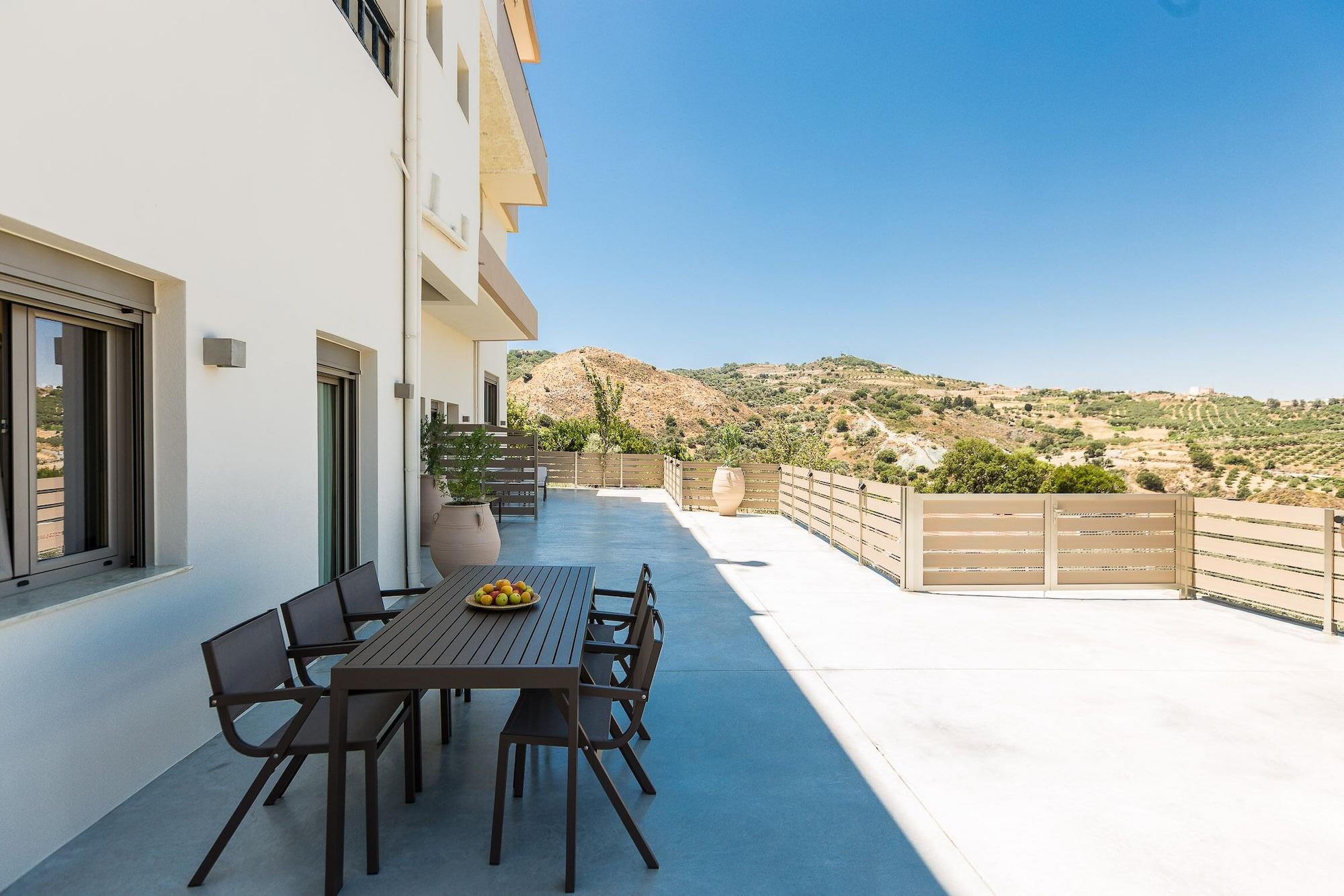 Varios Panorama Luxury Rooms