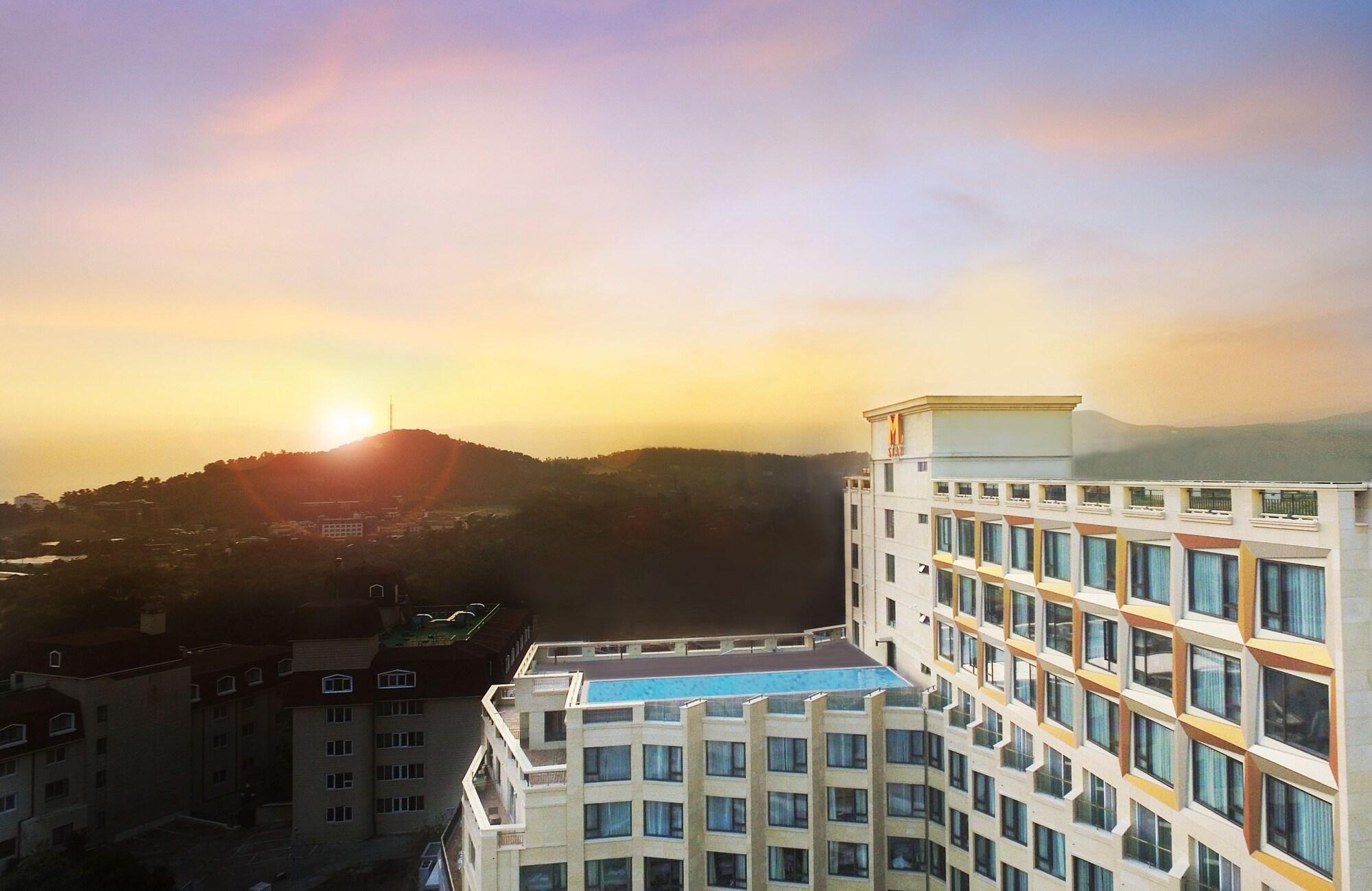 Vista Exterior M-Stay Hotel Jeju