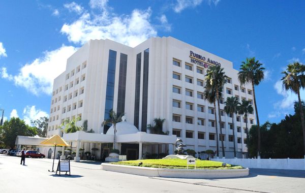 Hotel Pueblo Amigo Plaza & Casino
