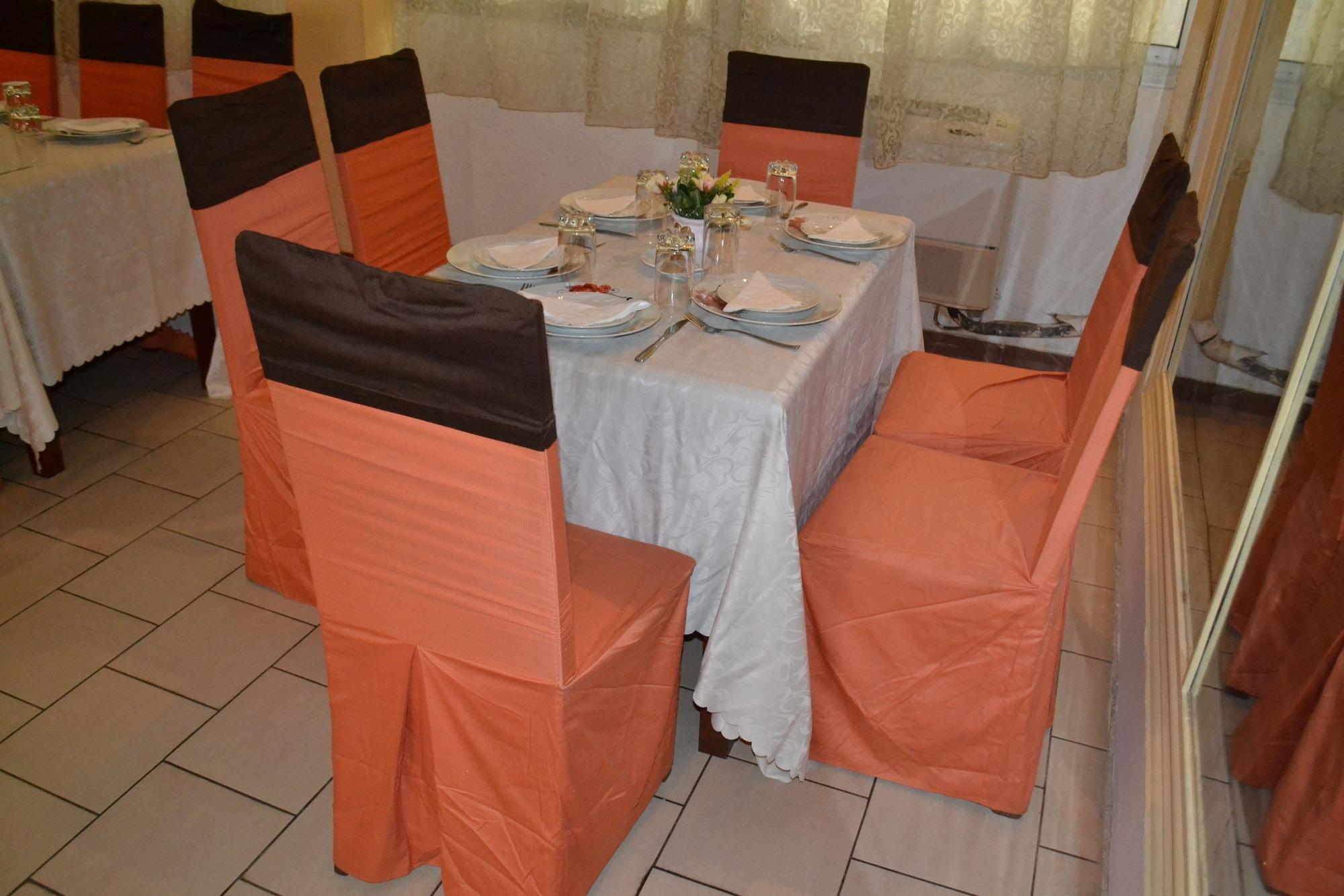 Restaurant Hôtel Akena City