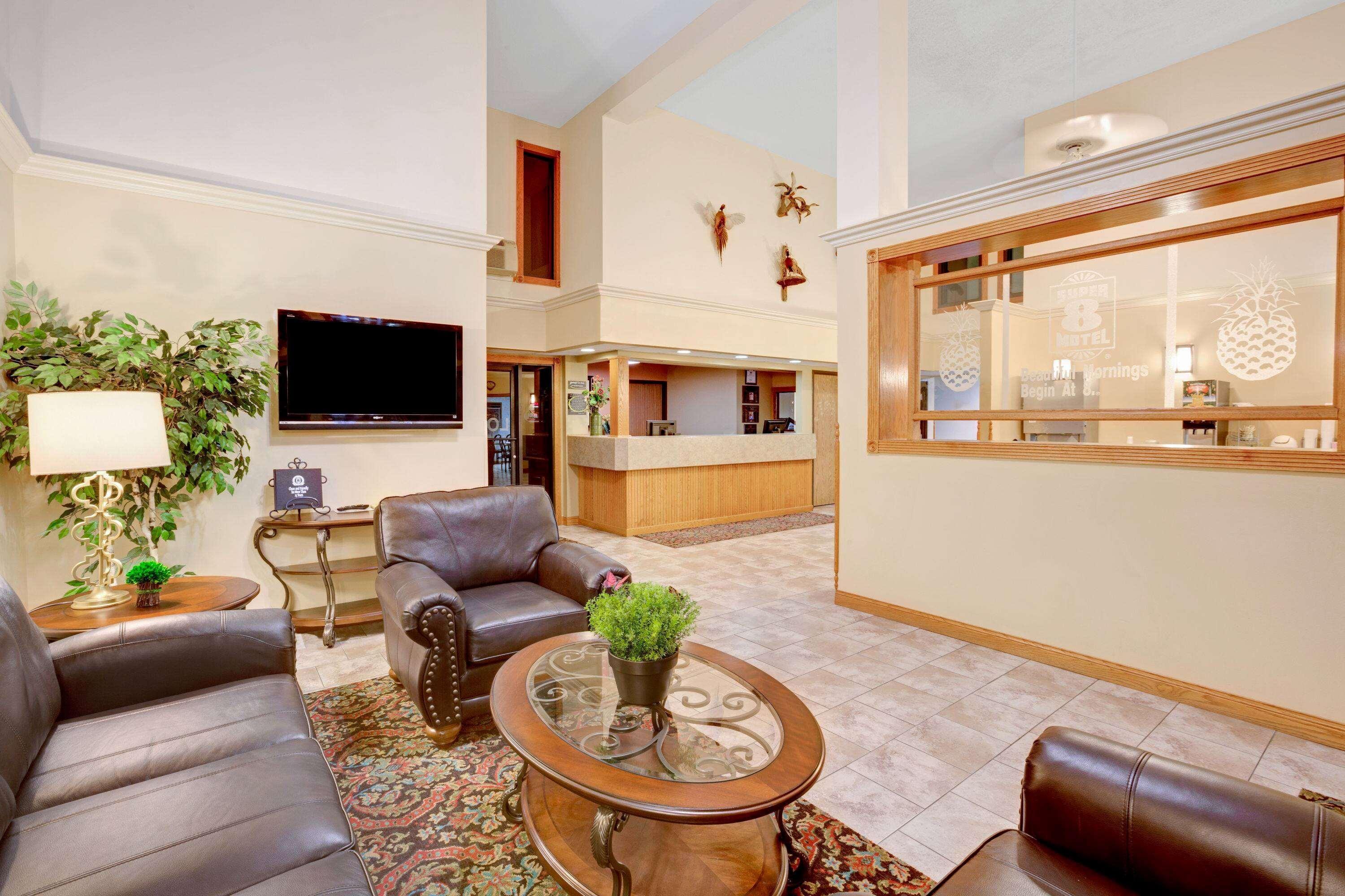 Vista Lobby Super 8 by Wyndham Aberdeen East
