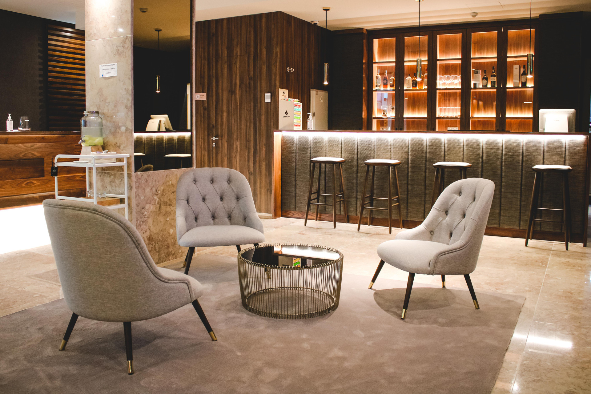 Vista Lobby OCA Oriental Porto