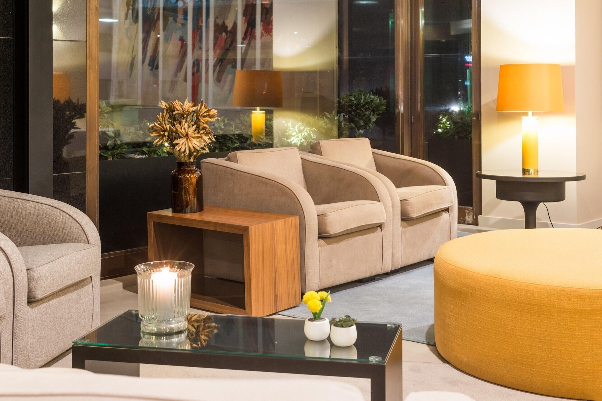 Vista Lobby Hotel Dom Henrique Downtown