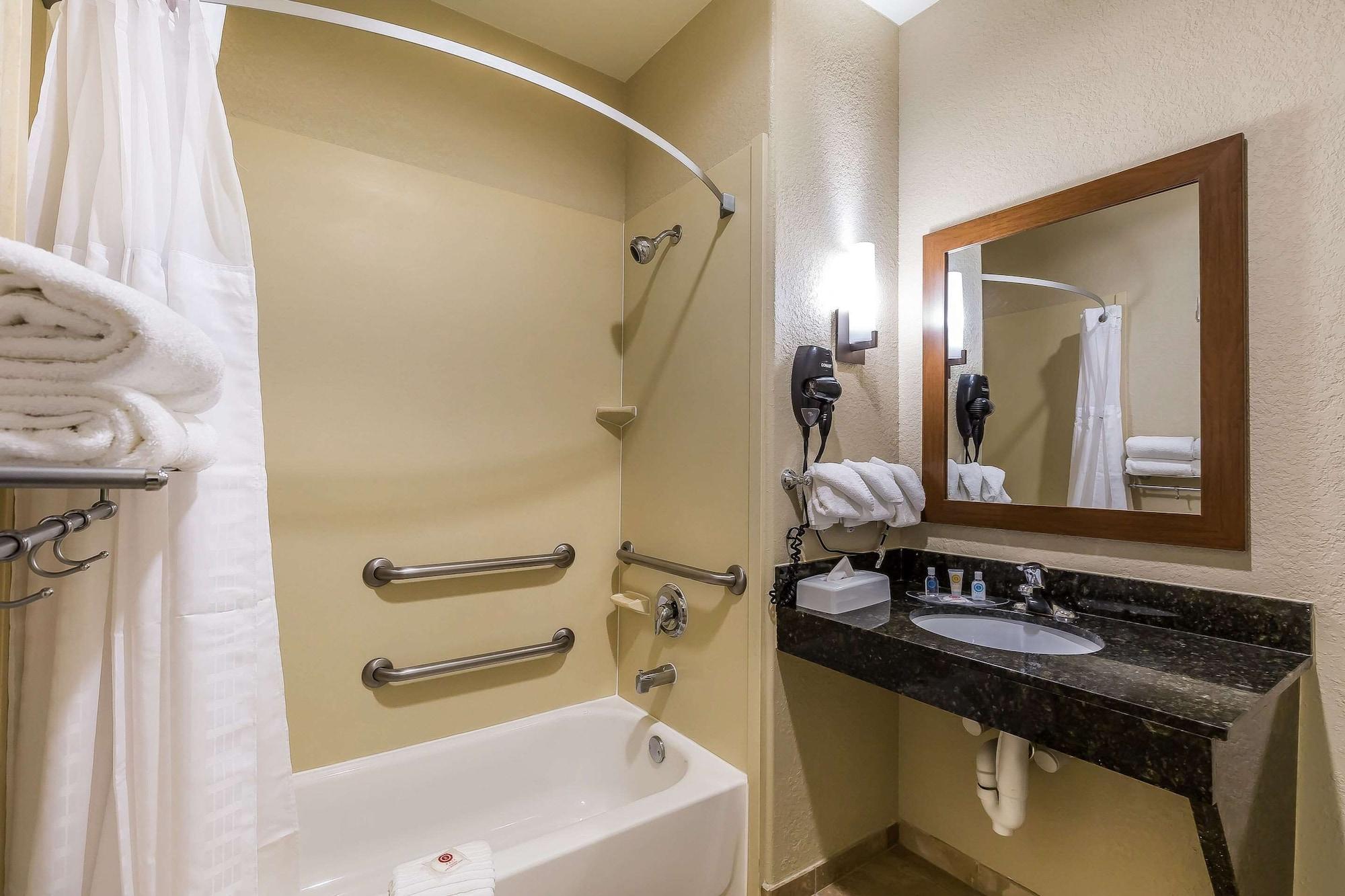 Habitación Comfort Suites Houston IAH Airport - Beltway 8