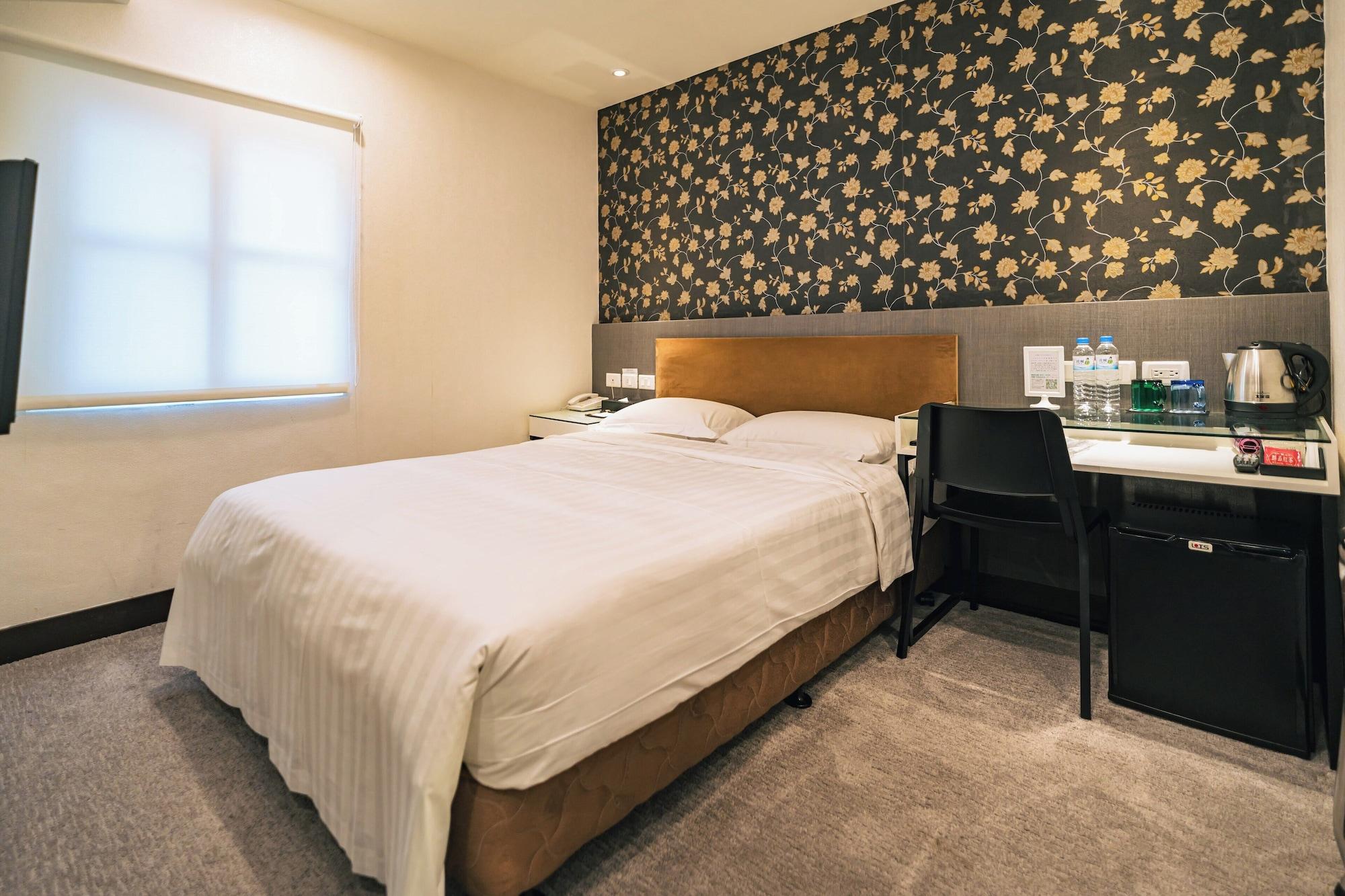 Varios Hotel Puri Ximen Branch