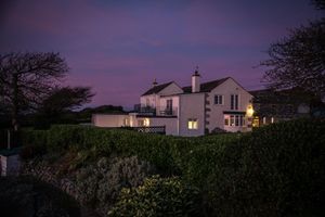 Alojamiento - Tregaddra Farmhouse B&B